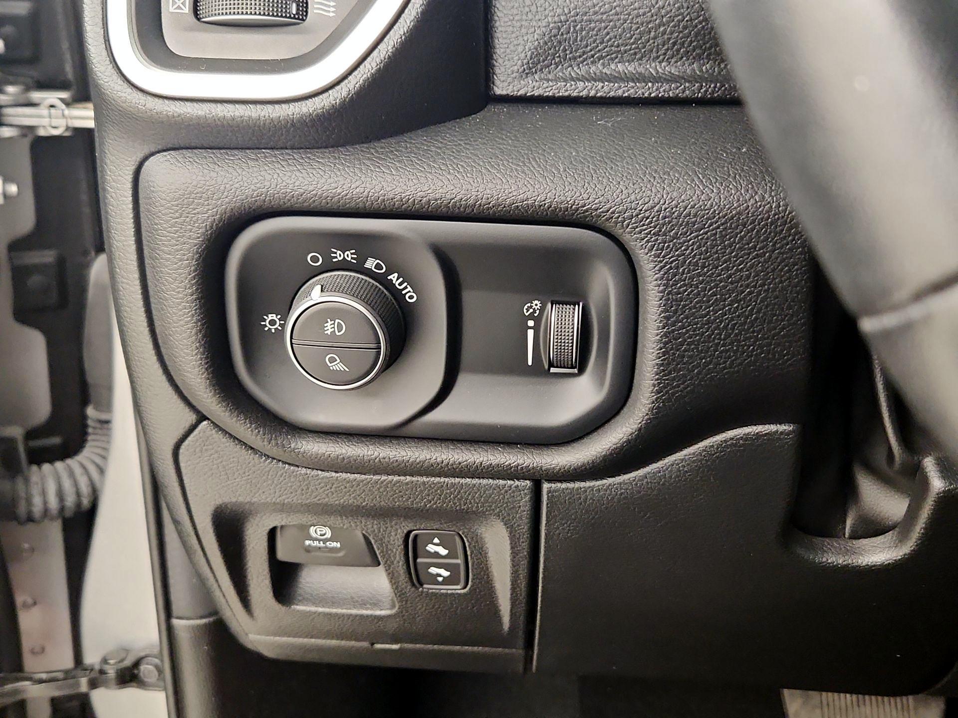 Thumbnail: 2024 RAM 1500 - 13