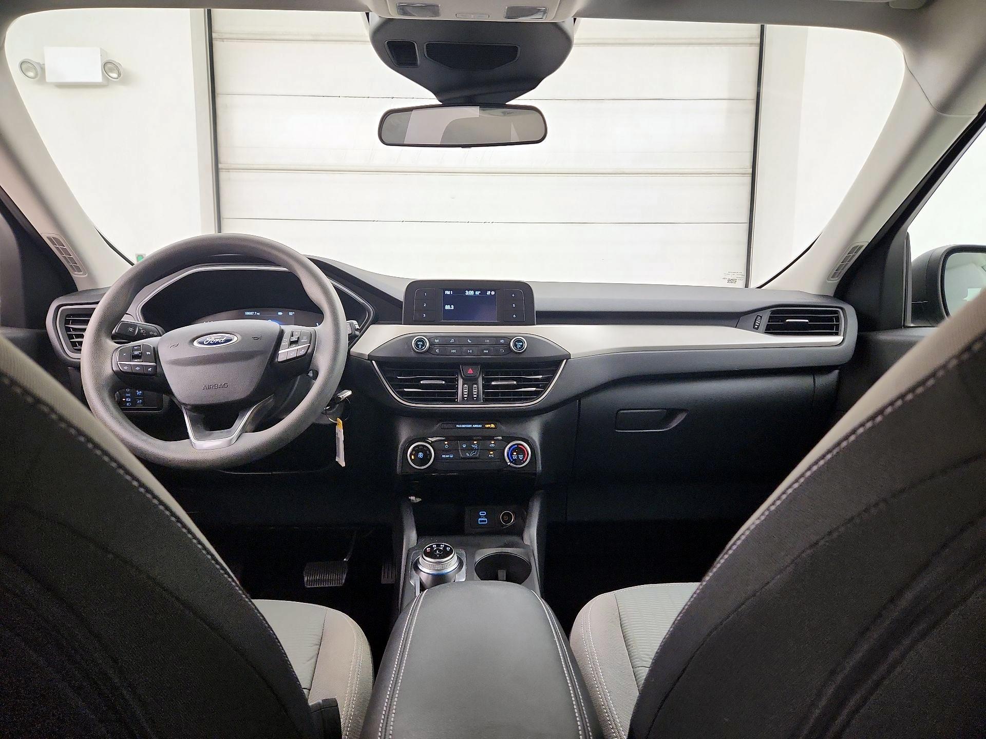 Thumbnail: 2021 Ford Escape - 9