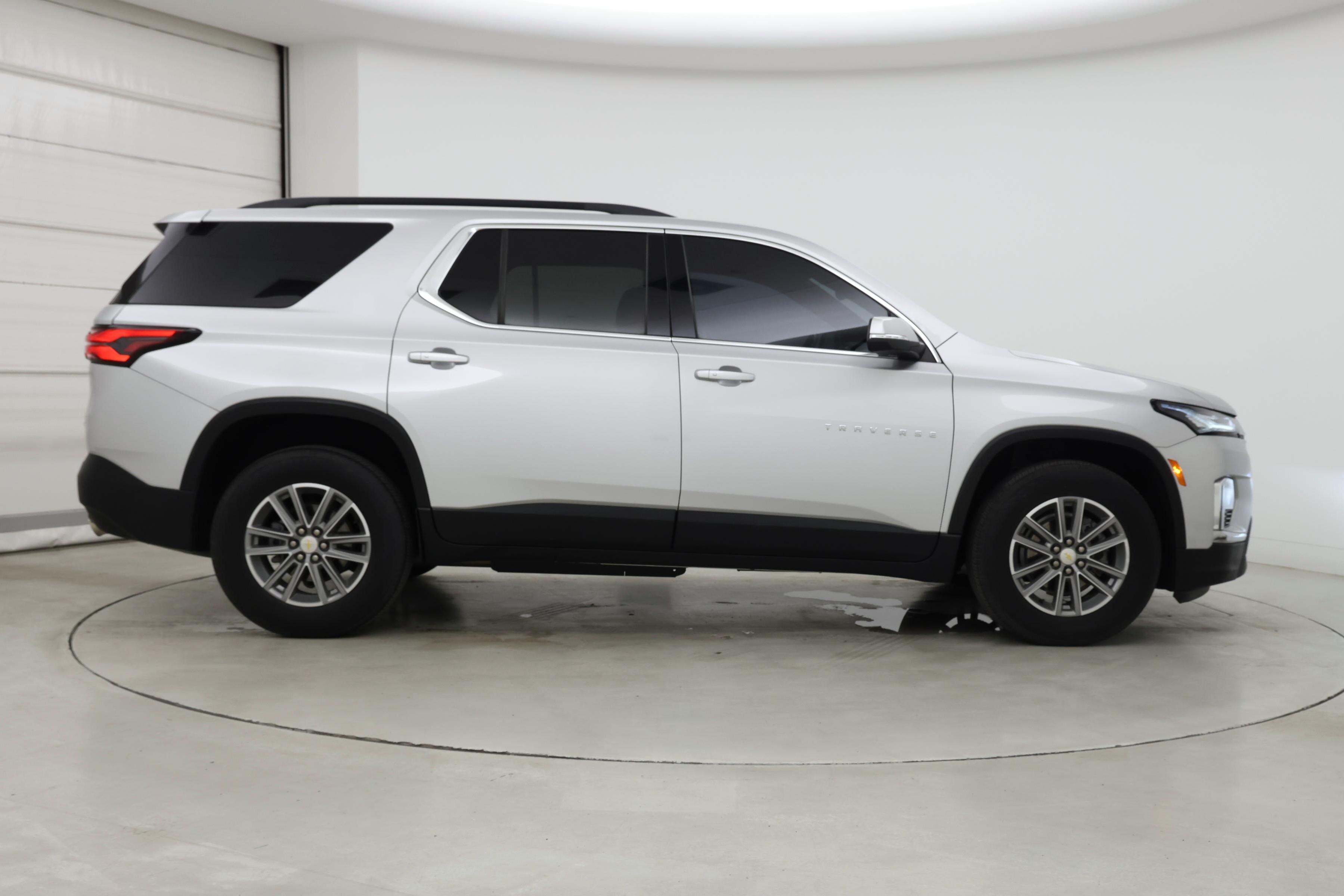 Thumbnail: 2022 Chevrolet Traverse - 7