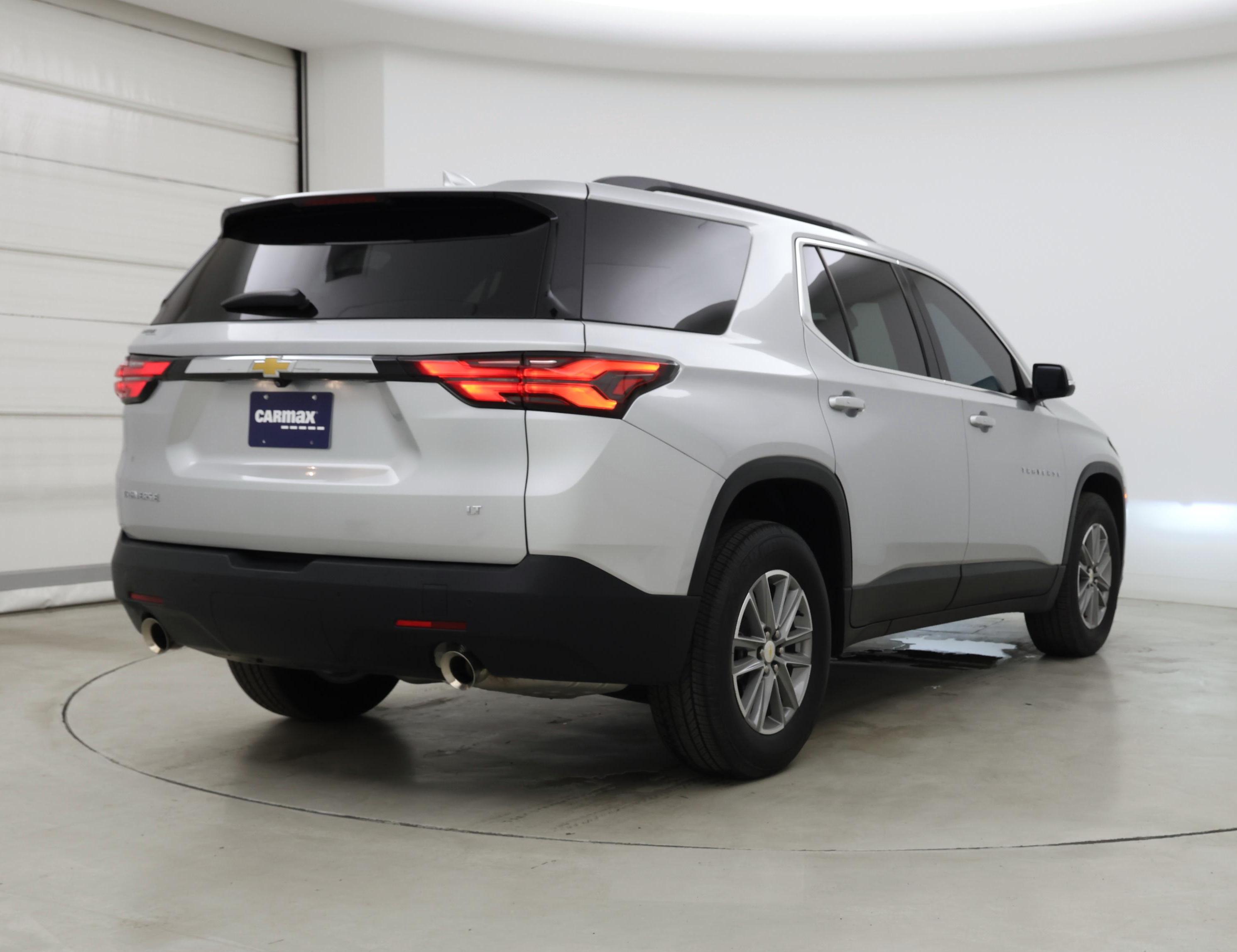 Thumbnail: 2022 Chevrolet Traverse - 8