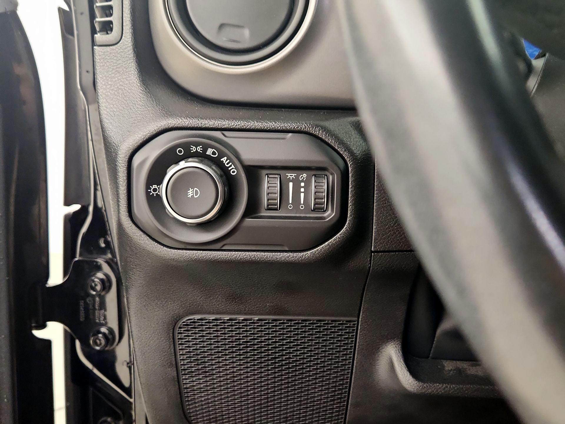 Thumbnail: 2022 Jeep Wrangler - 13