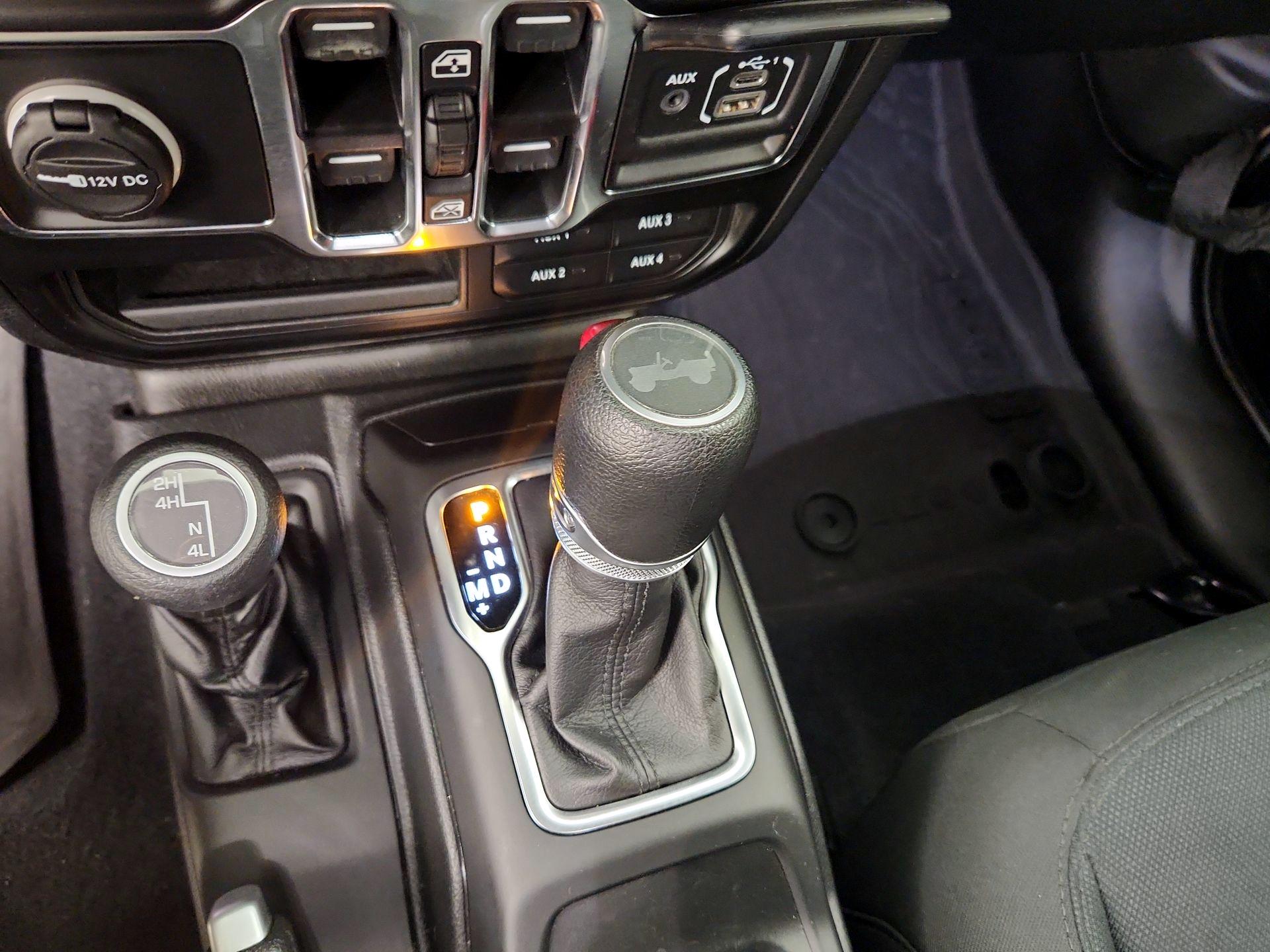 Thumbnail: 2022 Jeep Wrangler - 17