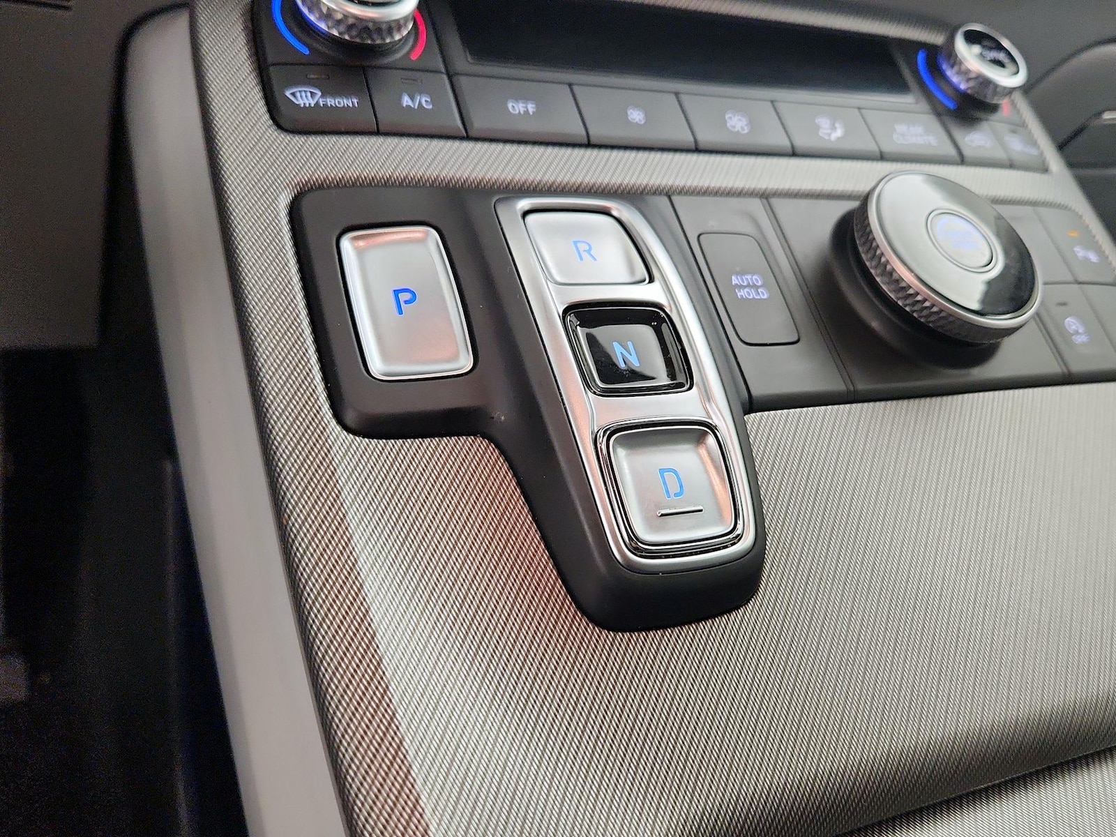 2025 Hyundai Palisade SE - Photo 19