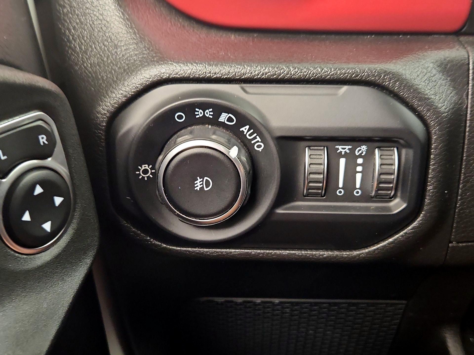 Thumbnail: 2022 Jeep Wrangler - 13