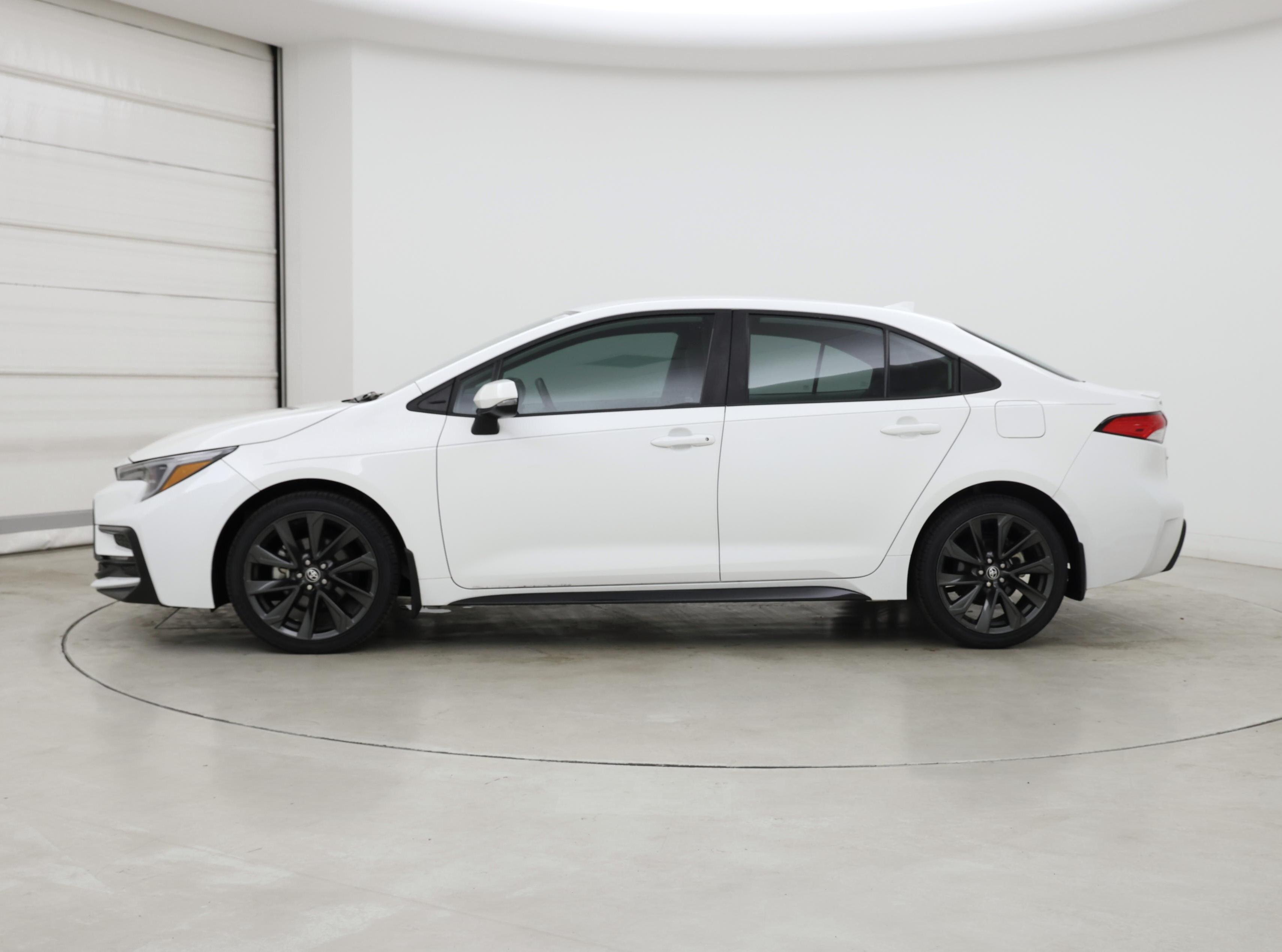 Thumbnail: 2024 Toyota Corolla - 3