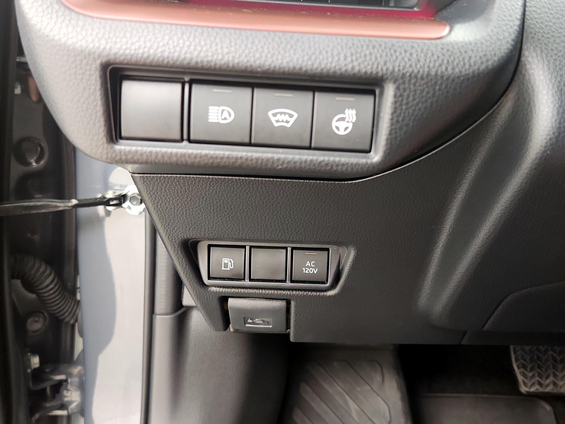 Thumbnail: 2024 Toyota Prius Prime - 13