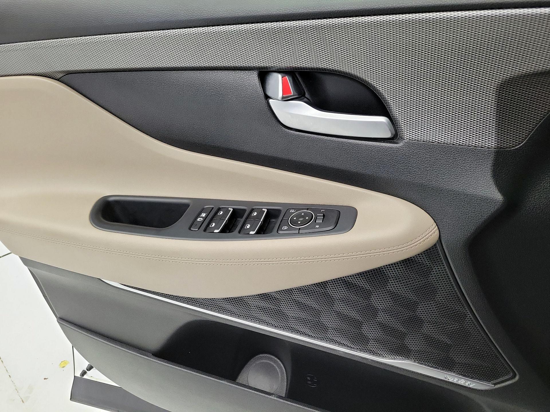 Thumbnail: 2019 Hyundai Santa Fe - 12
