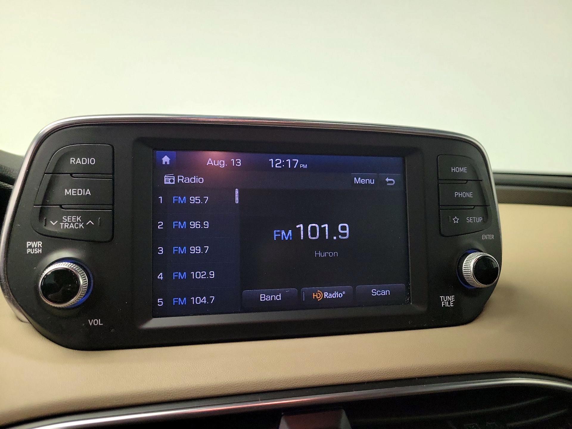 Thumbnail: 2019 Hyundai Santa Fe - 15