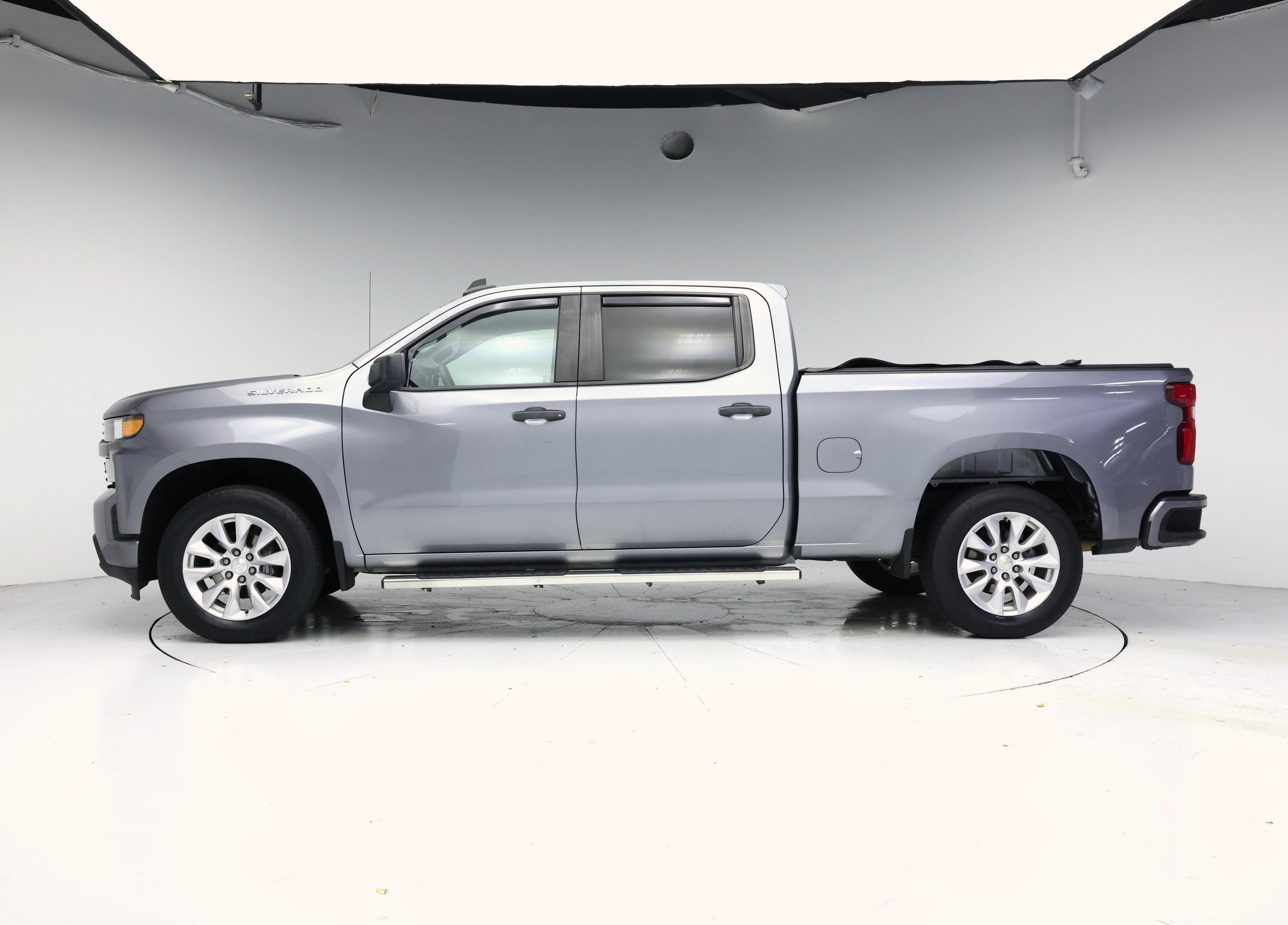Thumbnail: 2020 Chevrolet Silverado 1500 - 3