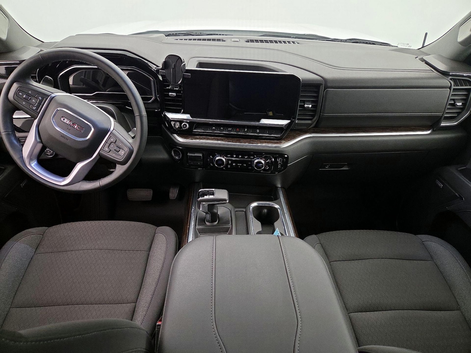 2025 GMC Sierra 1500 Elevation - Photo 10