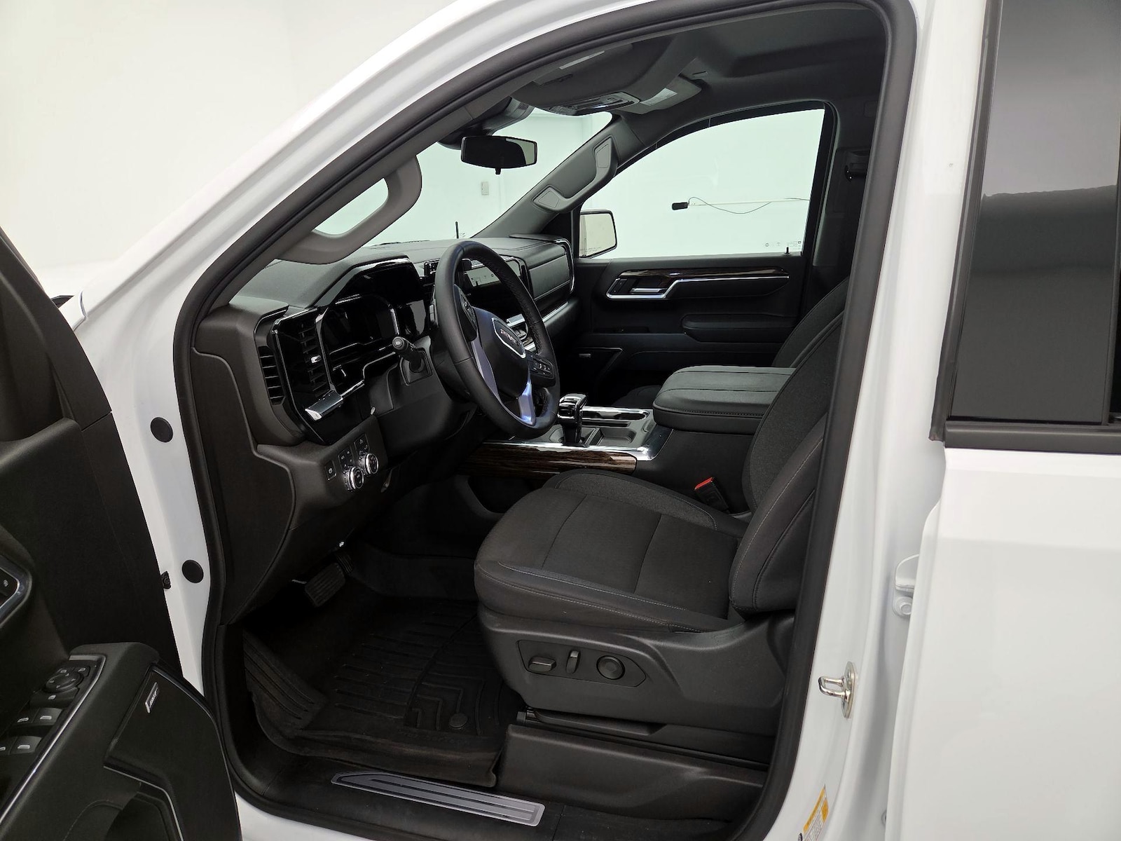 2025 GMC Sierra 1500 Elevation - Photo 12