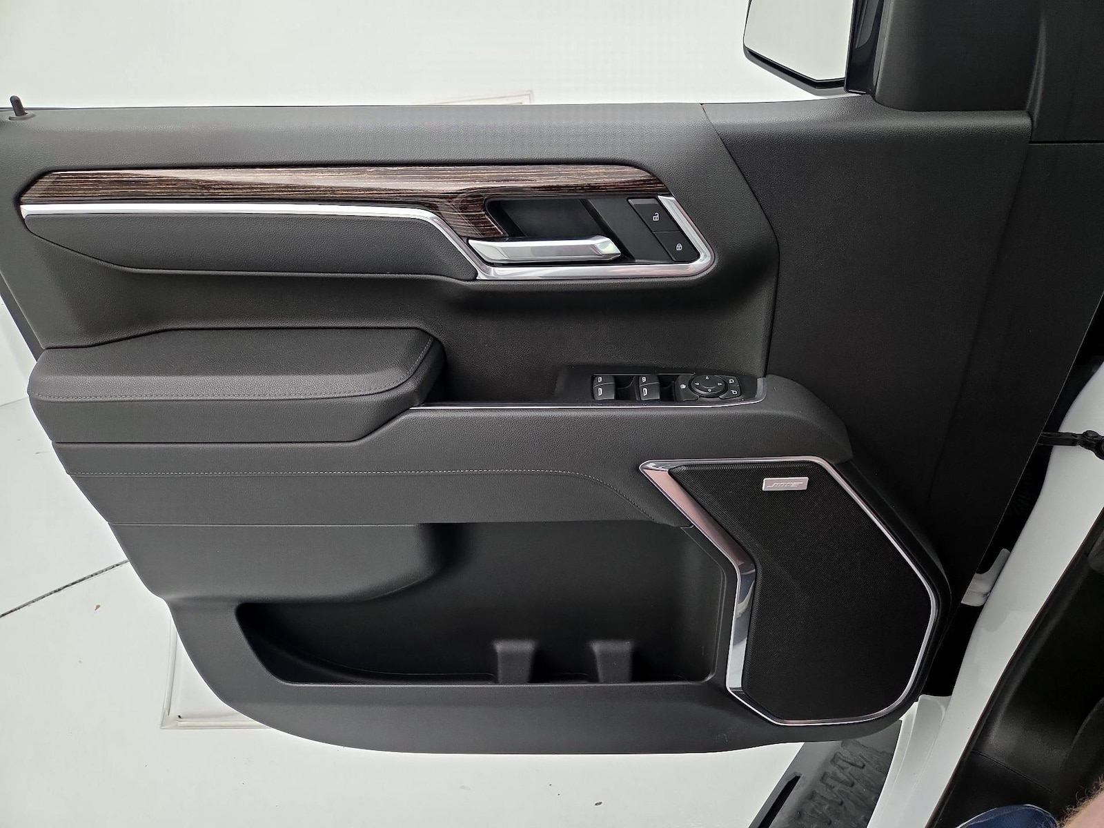 2025 GMC Sierra 1500 Elevation - Photo 13
