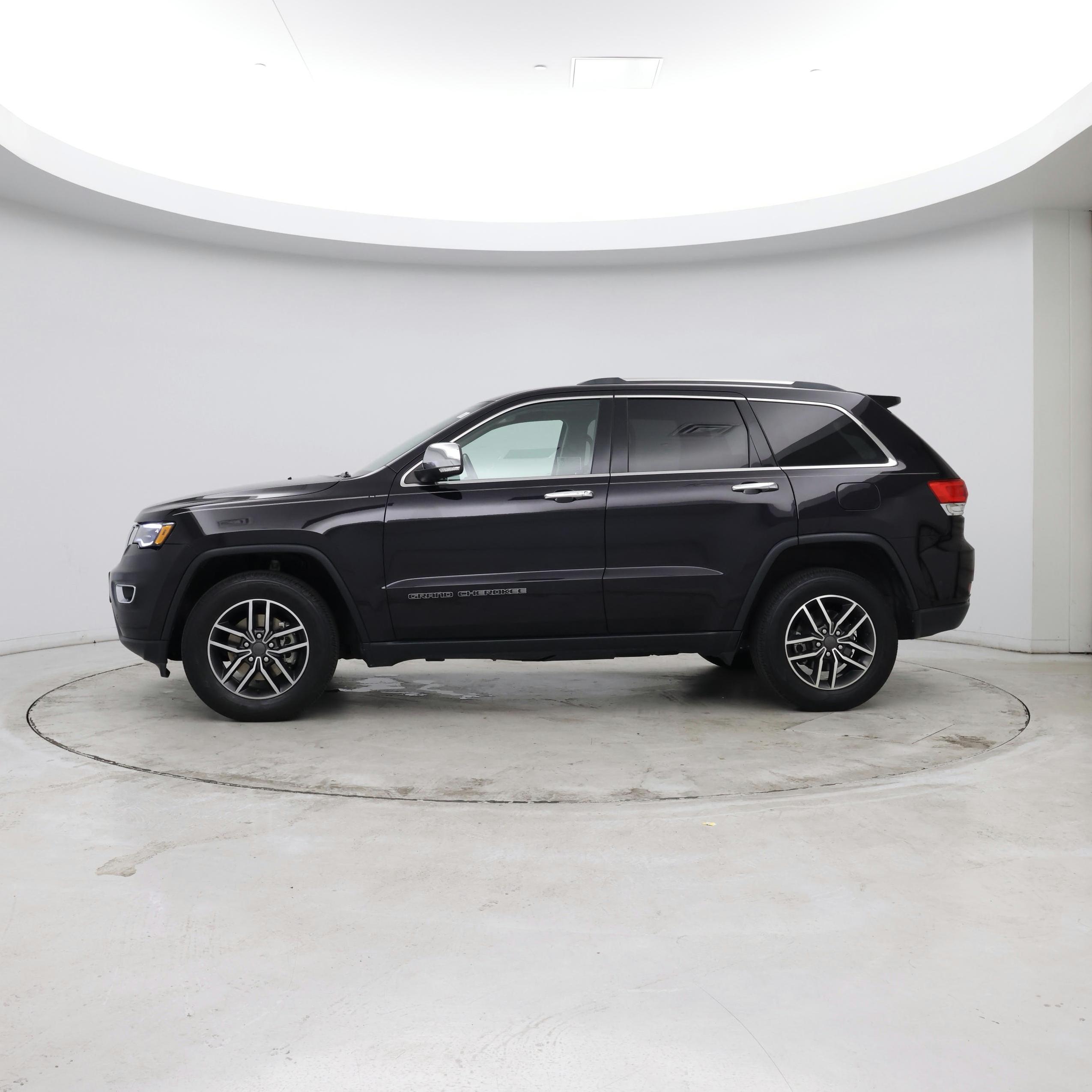 Thumbnail: 2019 Jeep Grand Cherokee - 2