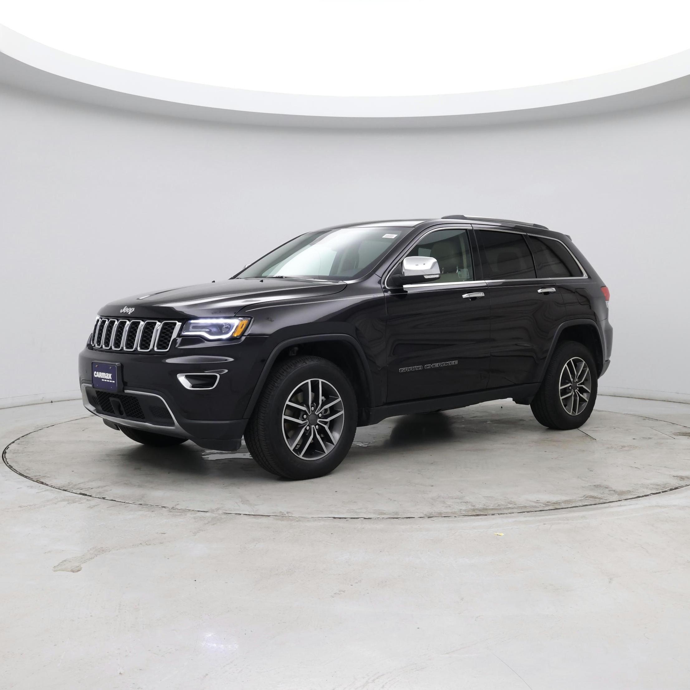 Thumbnail: 2019 Jeep Grand Cherokee - 3