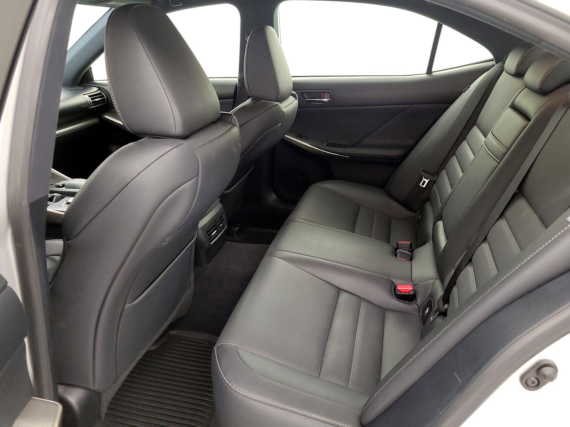 Thumbnail: 2015 Lexus IS - 20