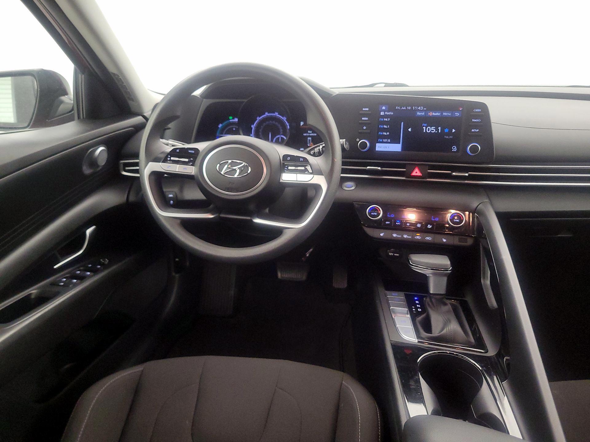 Thumbnail: 2023 Hyundai Elantra - 10