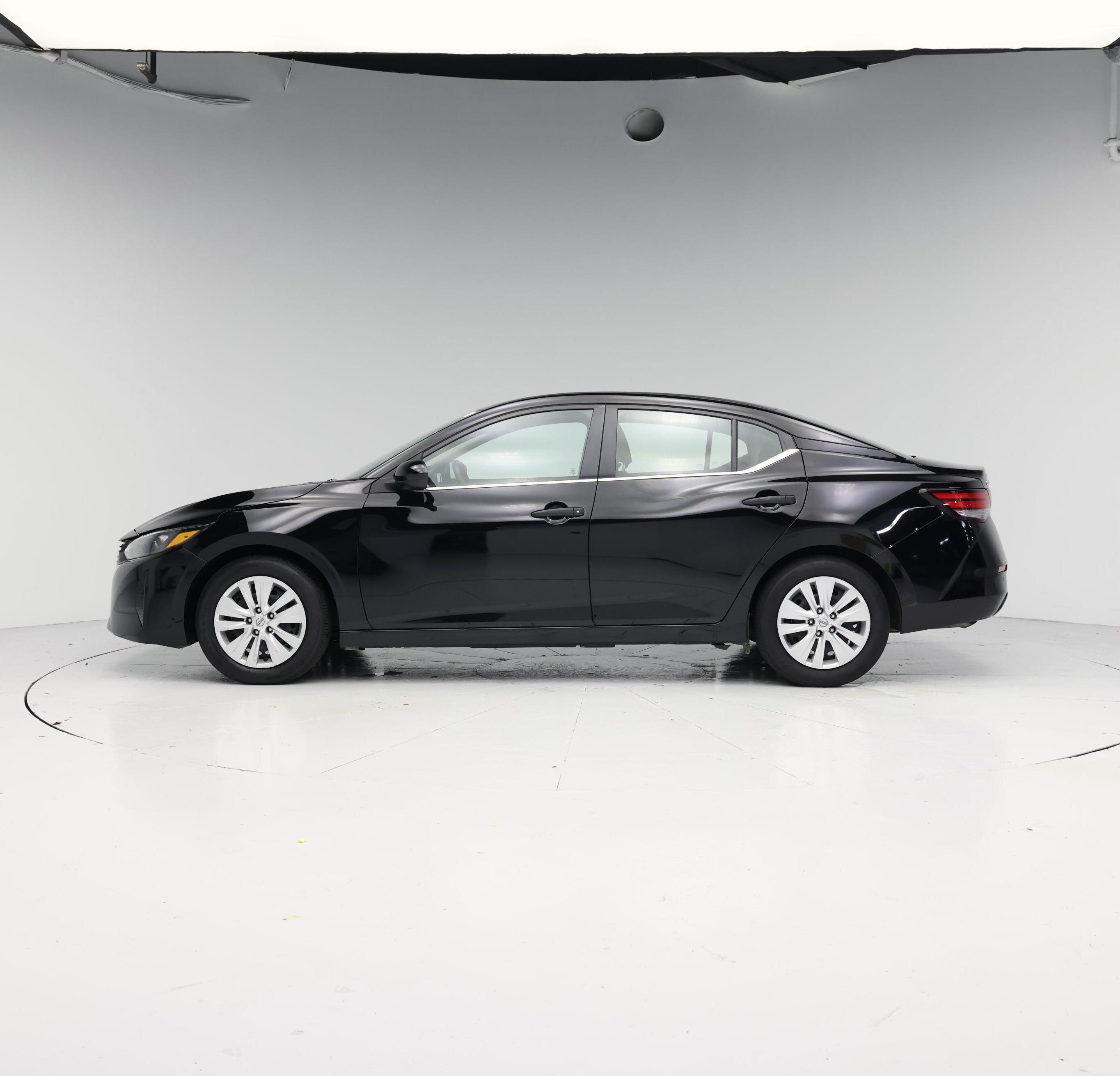 Thumbnail: 2025 Nissan Sentra - 3