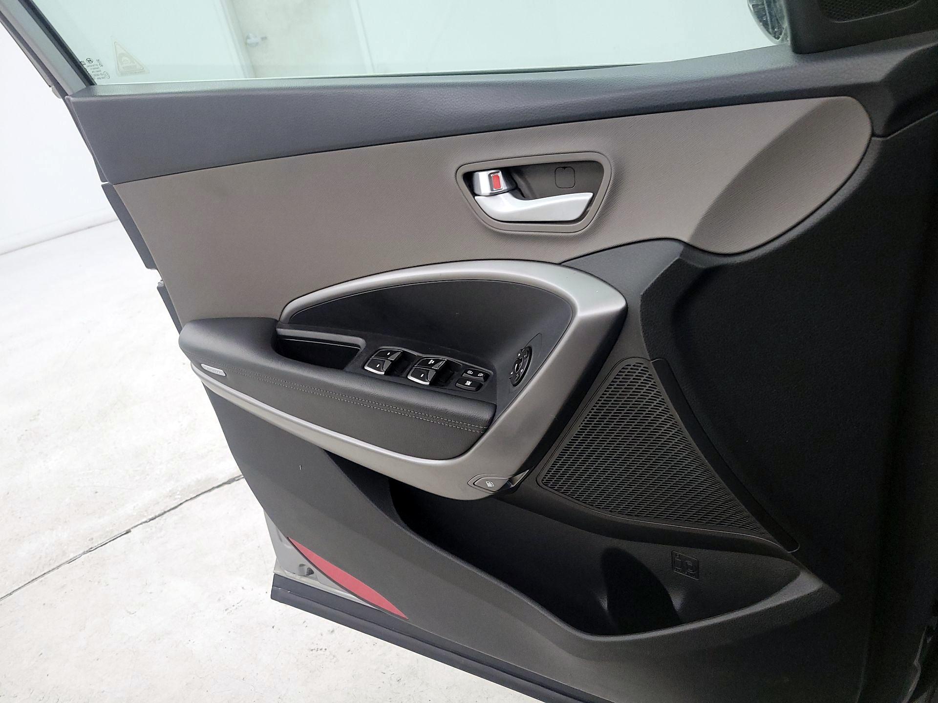 Thumbnail: 2014 Hyundai Santa Fe - 12