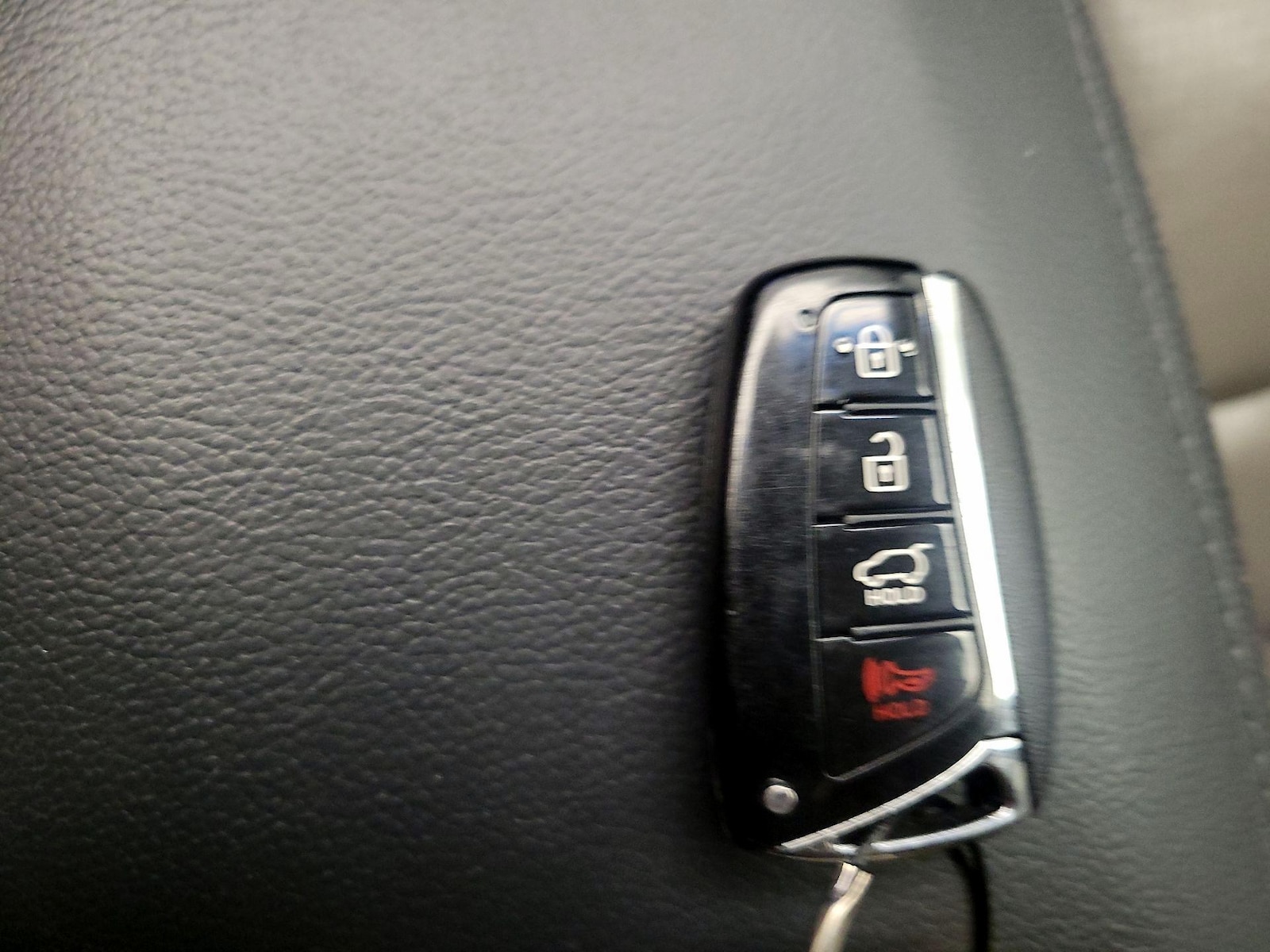 2014 Hyundai Santa Fe GLS - Photo 22