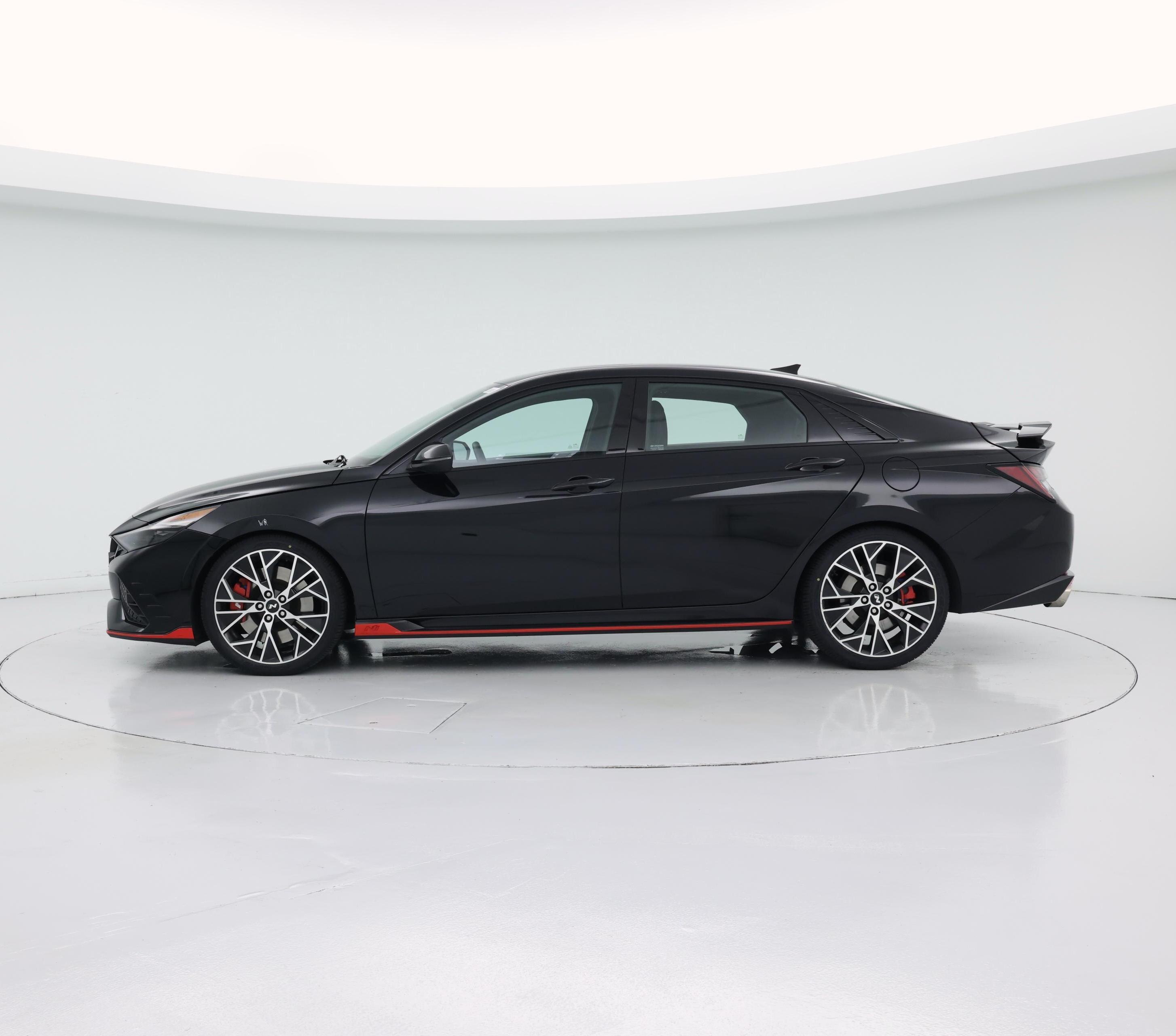 Thumbnail: 2023 Hyundai Elantra - 3