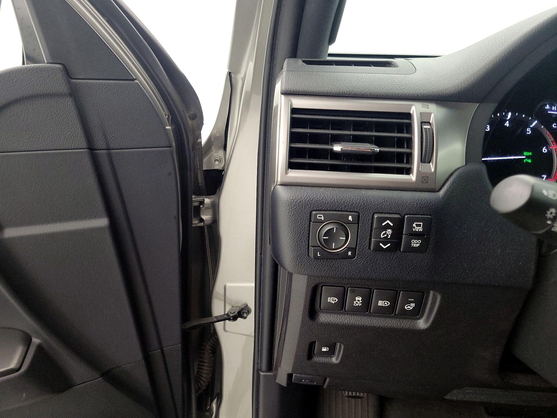 Thumbnail: 2023 Lexus GX - 13