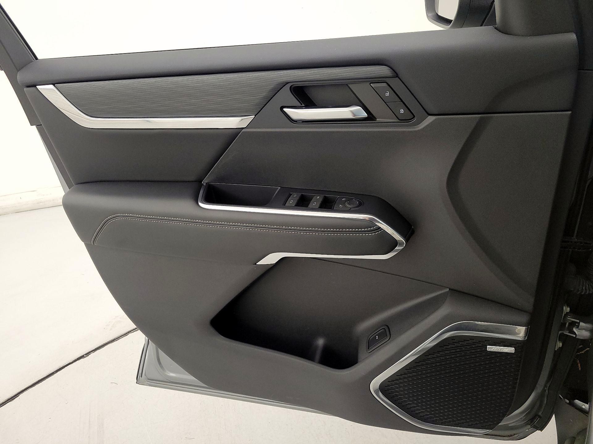 Thumbnail: 2025 GMC Acadia - 12