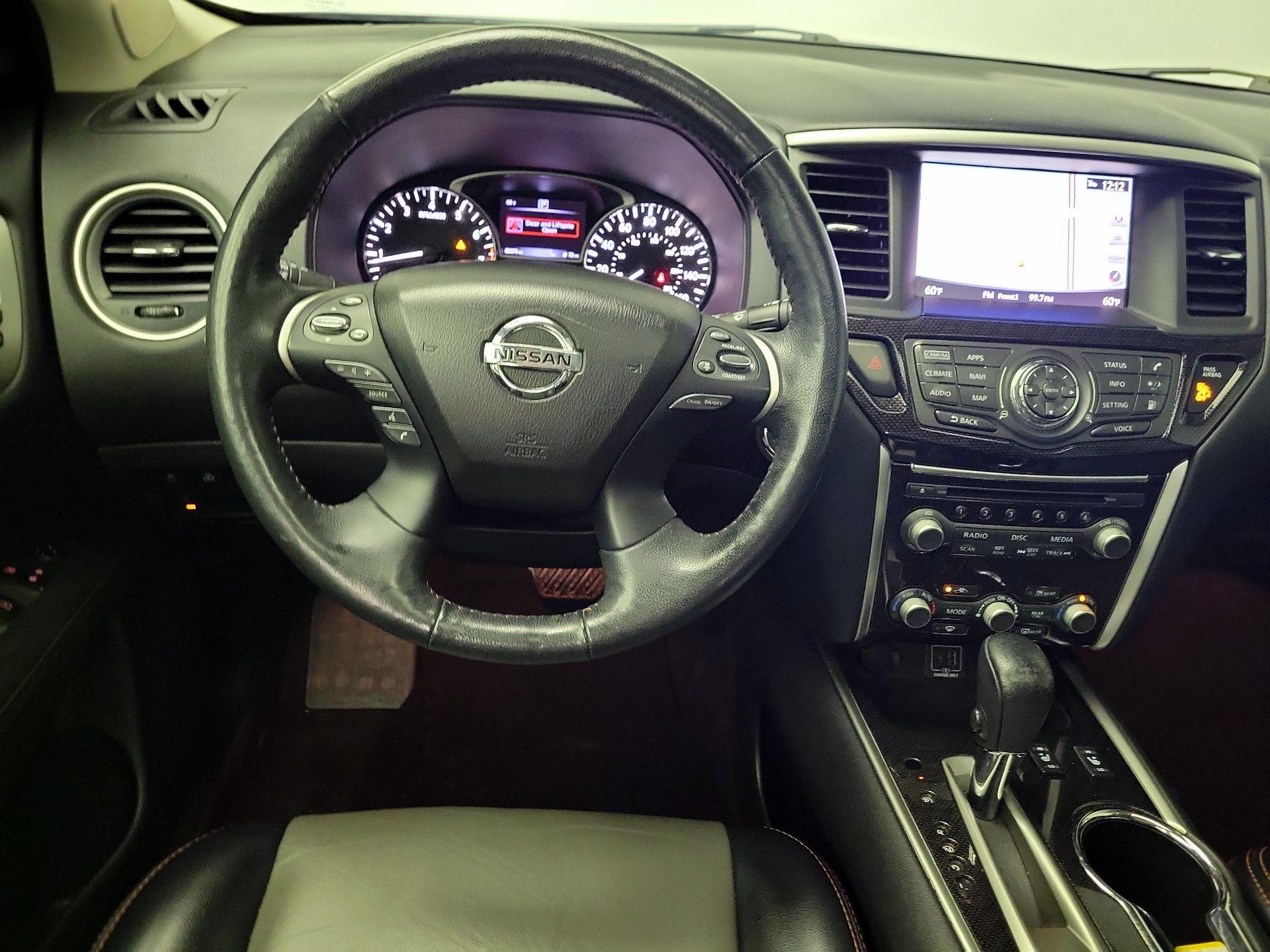 Thumbnail: 2019 Nissan Pathfinder - 10