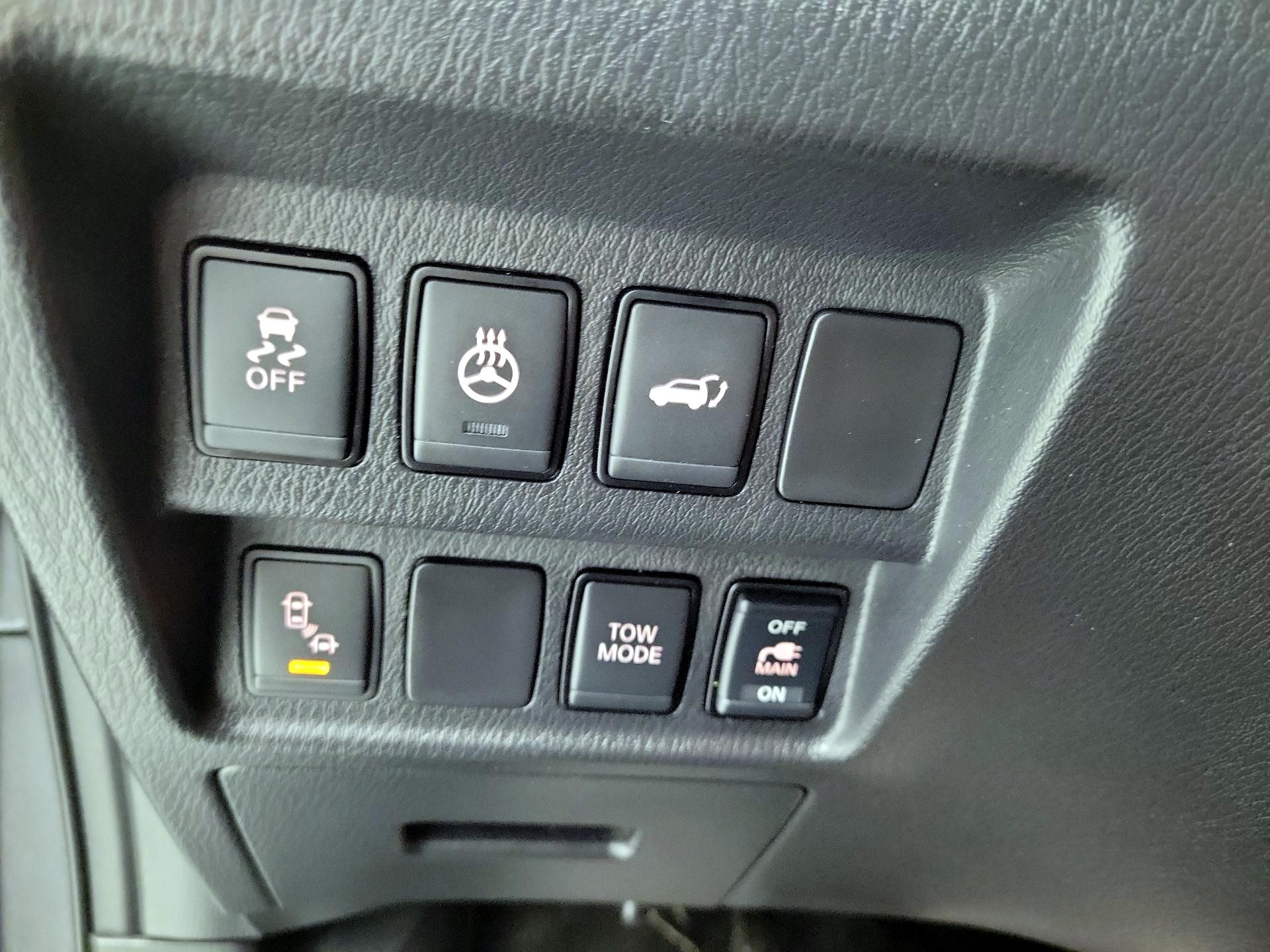 Thumbnail: 2019 Nissan Pathfinder - 13
