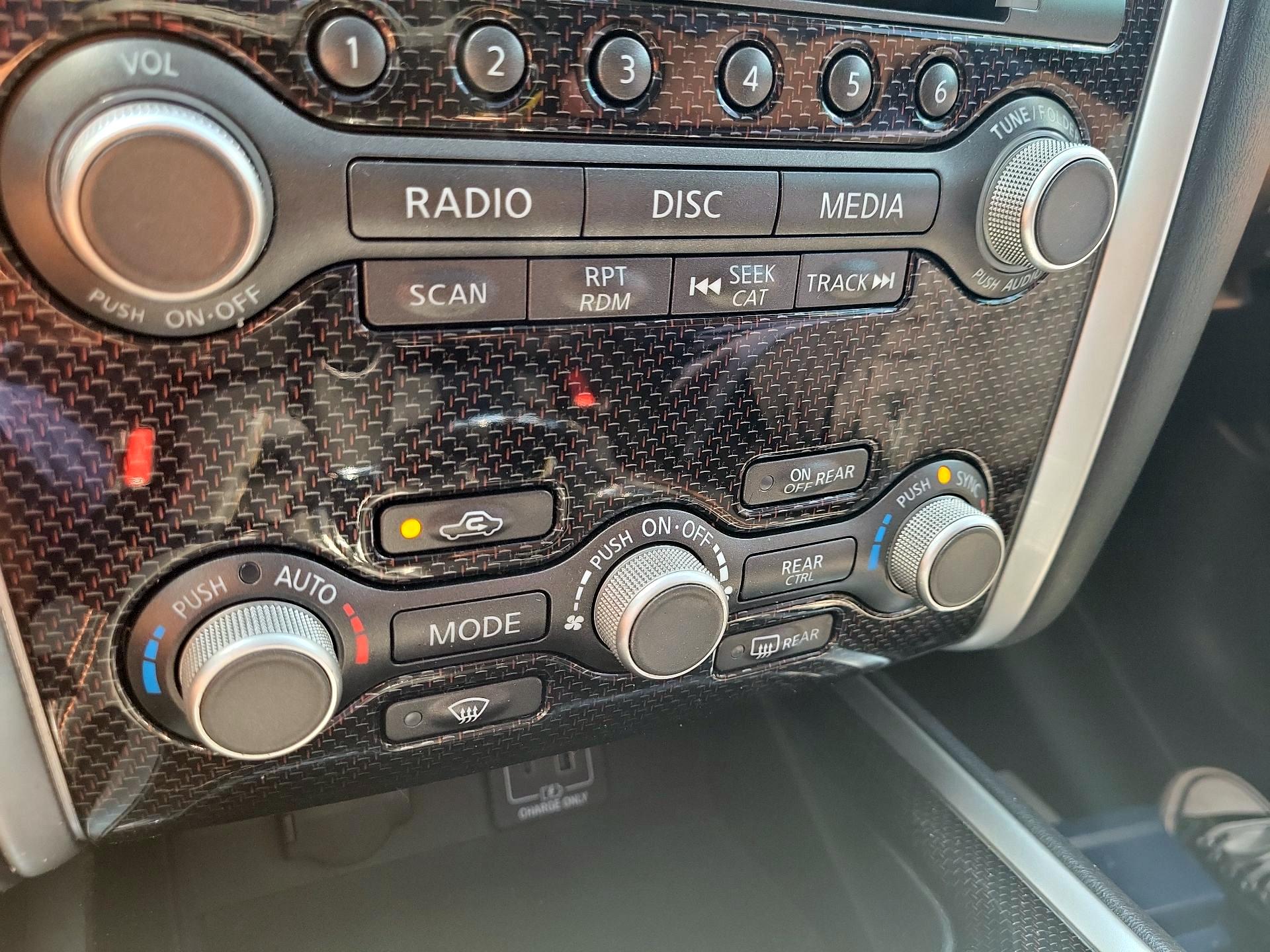 Thumbnail: 2019 Nissan Pathfinder - 17
