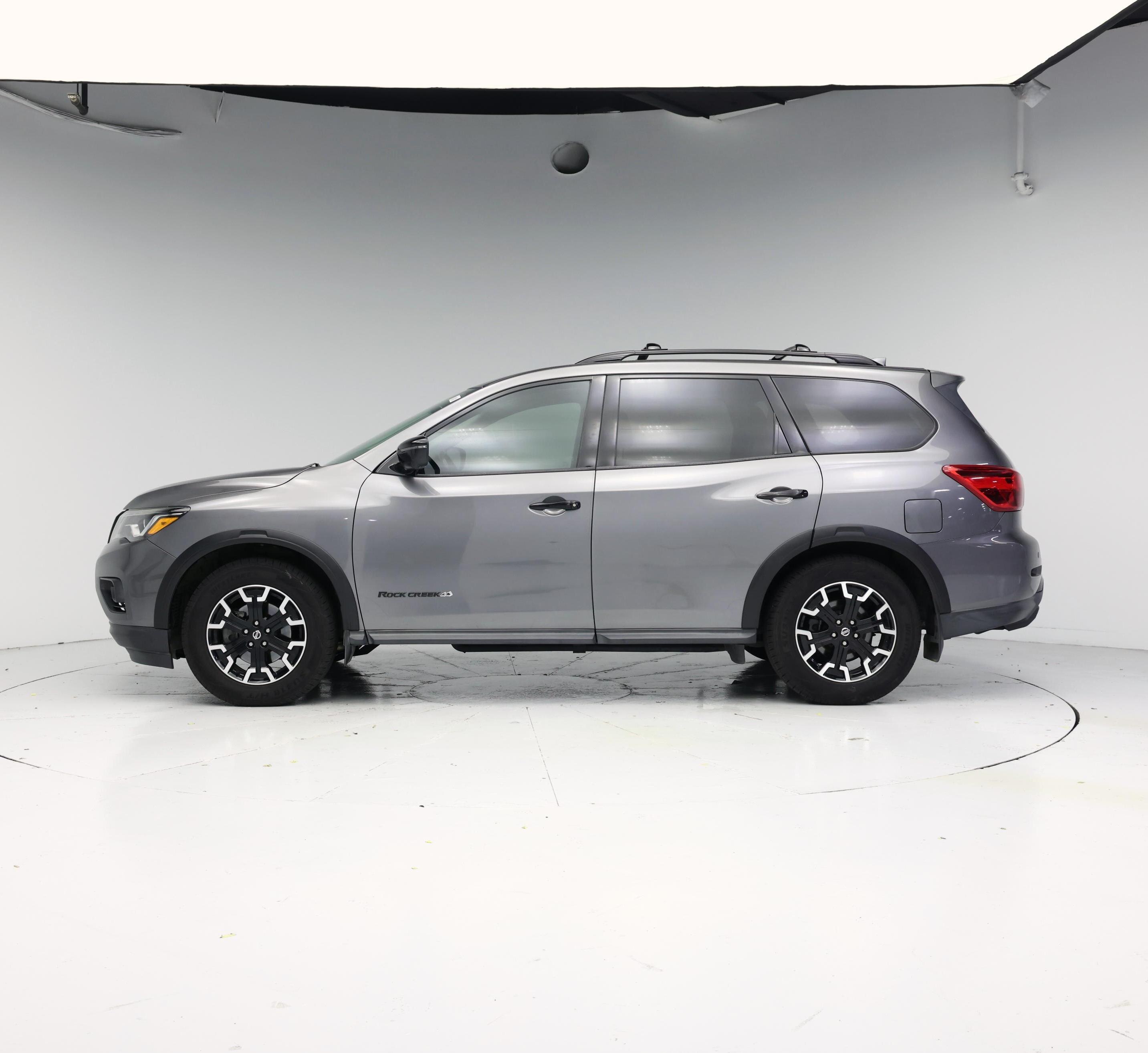 Thumbnail: 2019 Nissan Pathfinder - 3