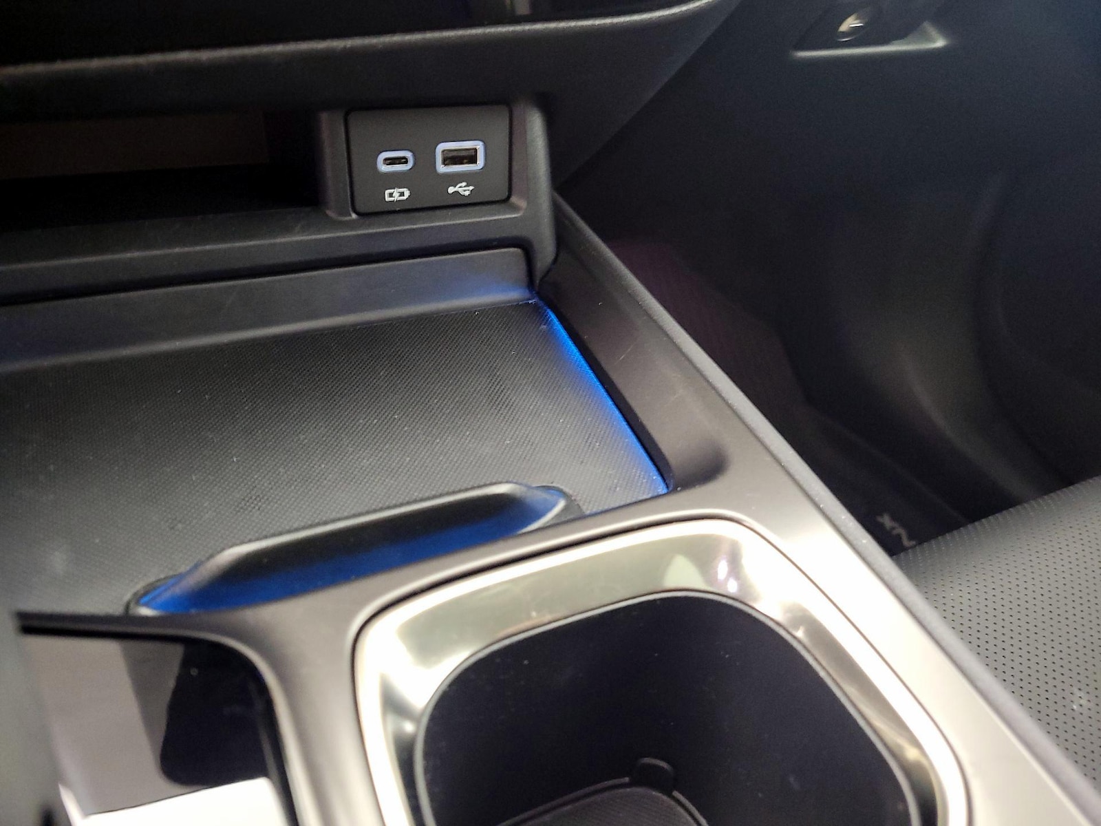 2025 Lexus NX 250 - Photo 20