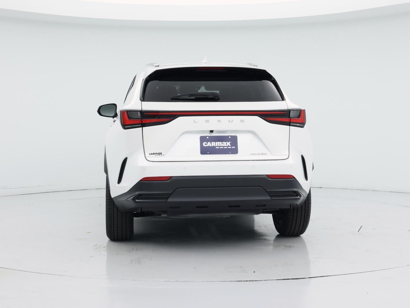 2025 Lexus NX 250 - Photo 7