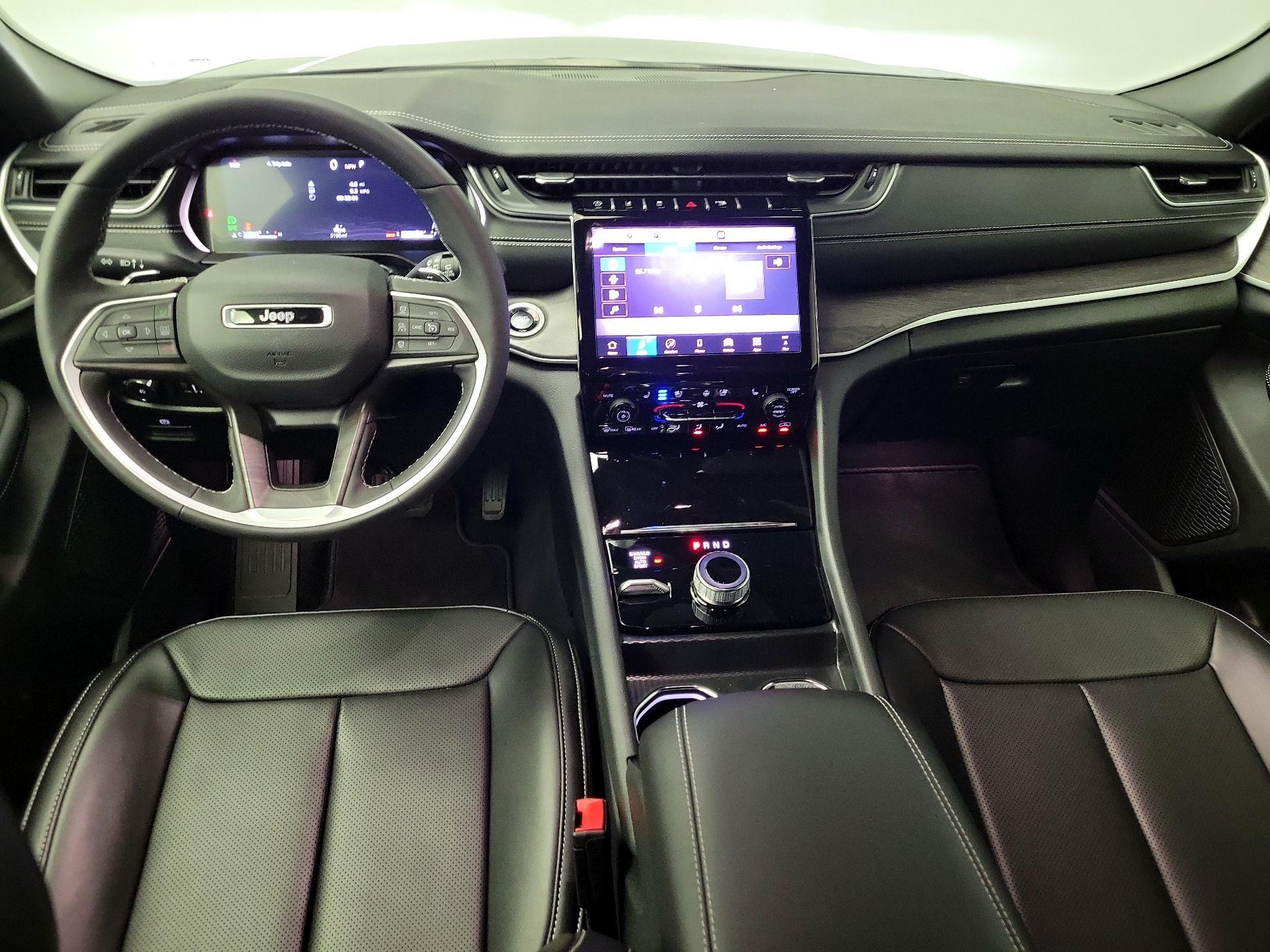 Thumbnail: 2025 Jeep Grand Cherokee - 9