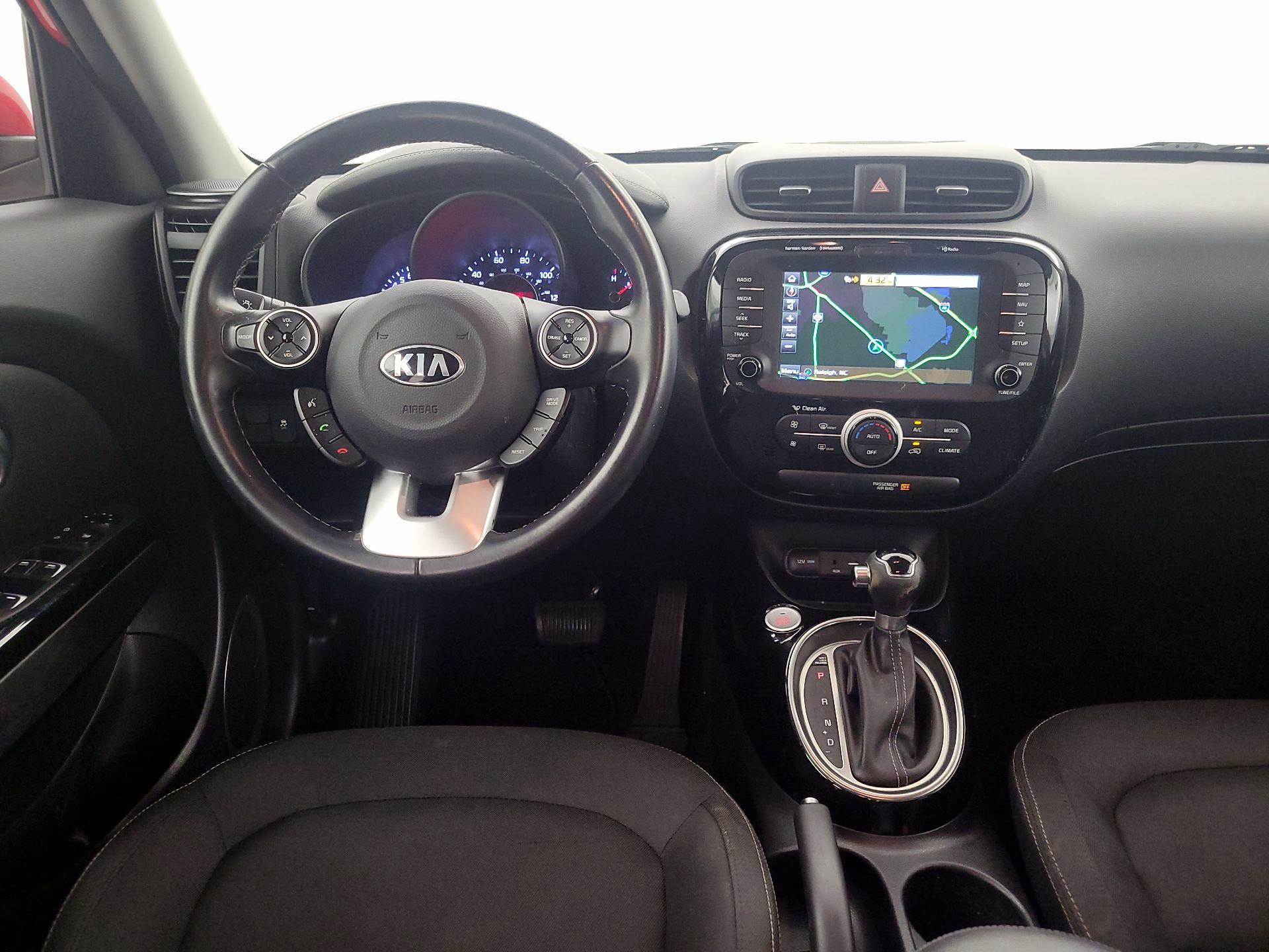 Thumbnail: 2019 Kia Soul - 10