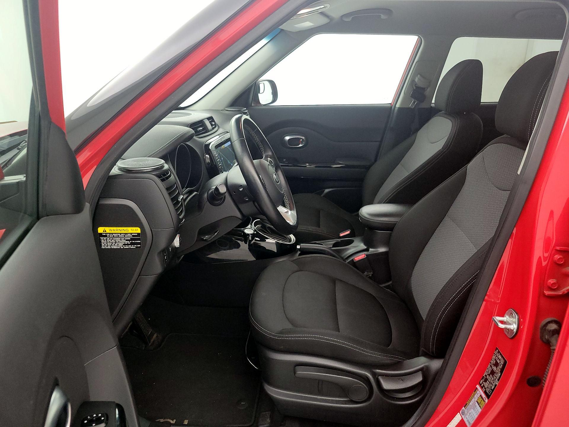 Thumbnail: 2019 Kia Soul - 11