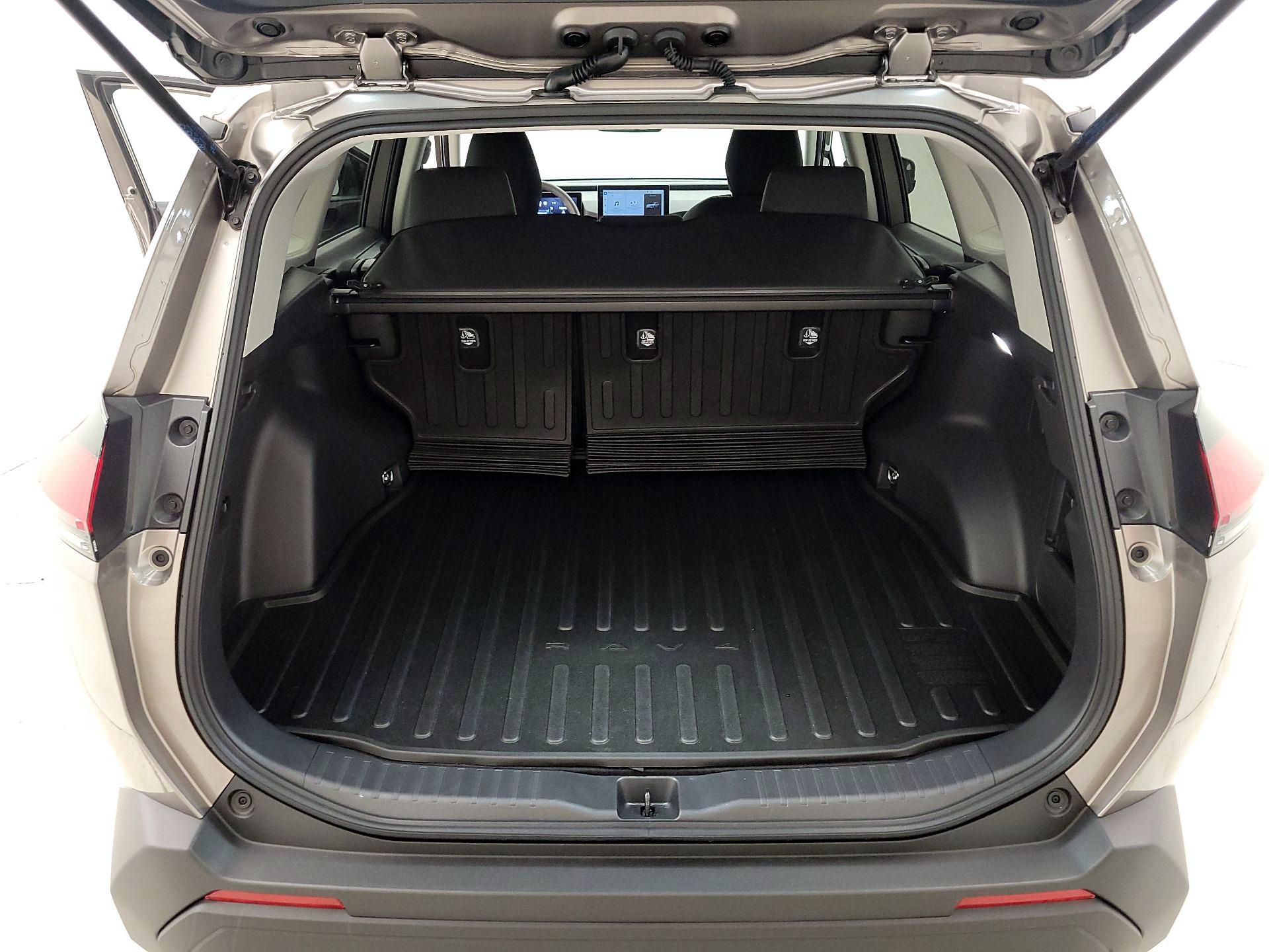 Thumbnail: 2026 Toyota RAV4 - 18