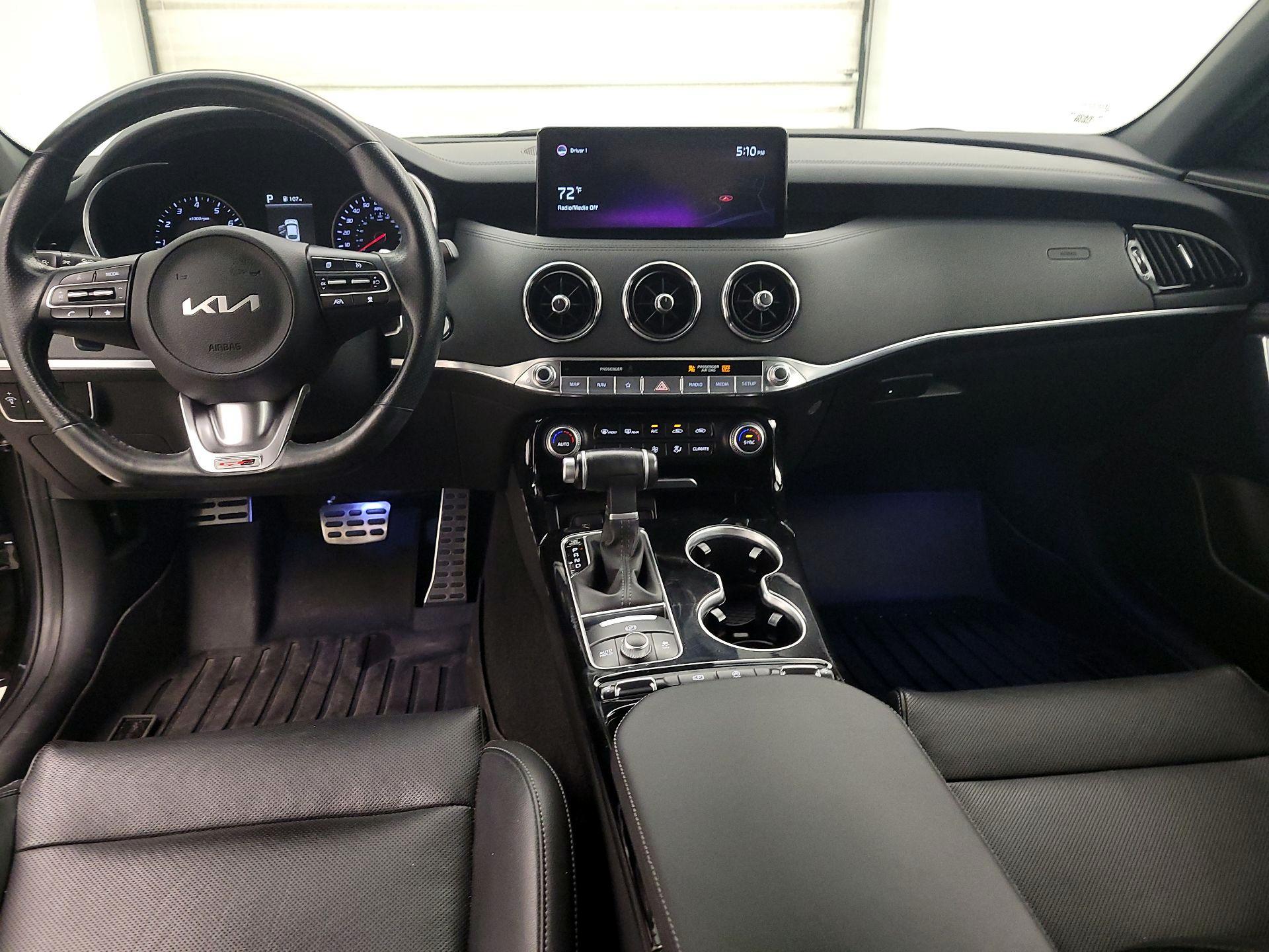 Thumbnail: 2022 Kia Stinger - 9