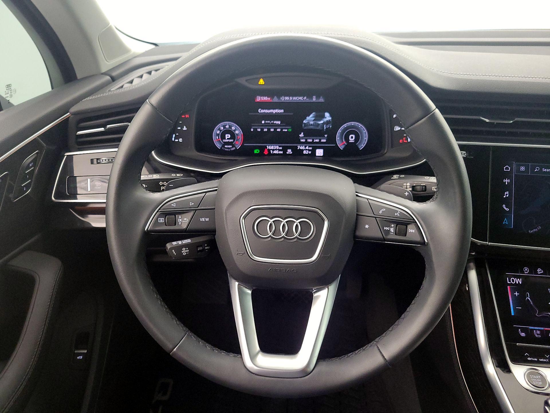 Thumbnail: 2023 Audi Q7 - 10