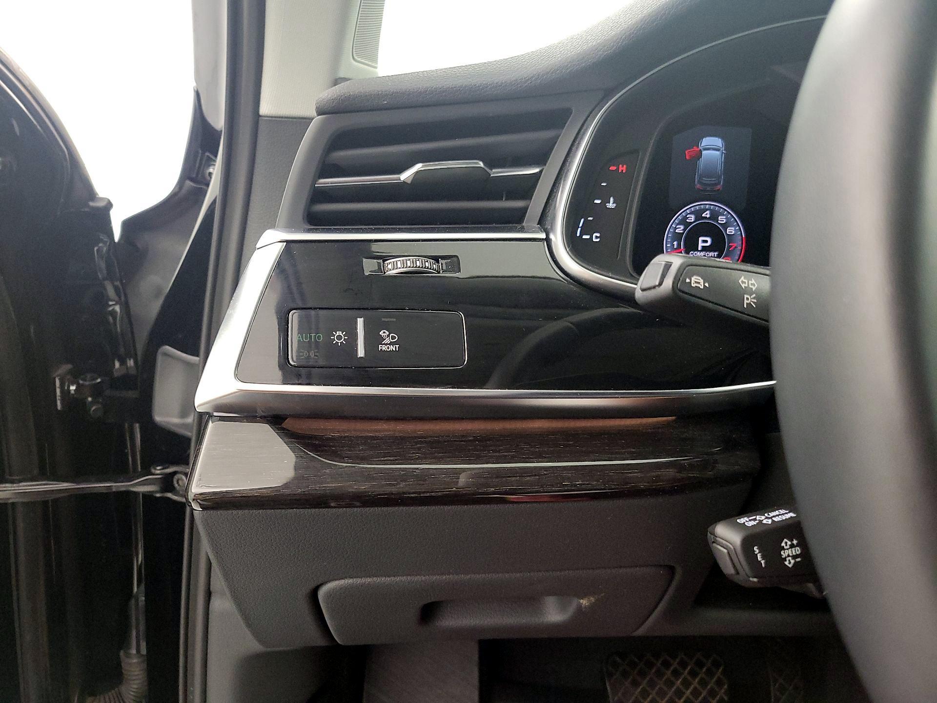 Thumbnail: 2023 Audi Q7 - 13