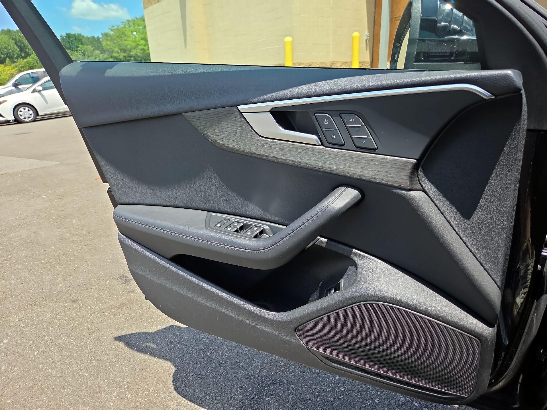 Thumbnail: 2019 Audi A4 - 12