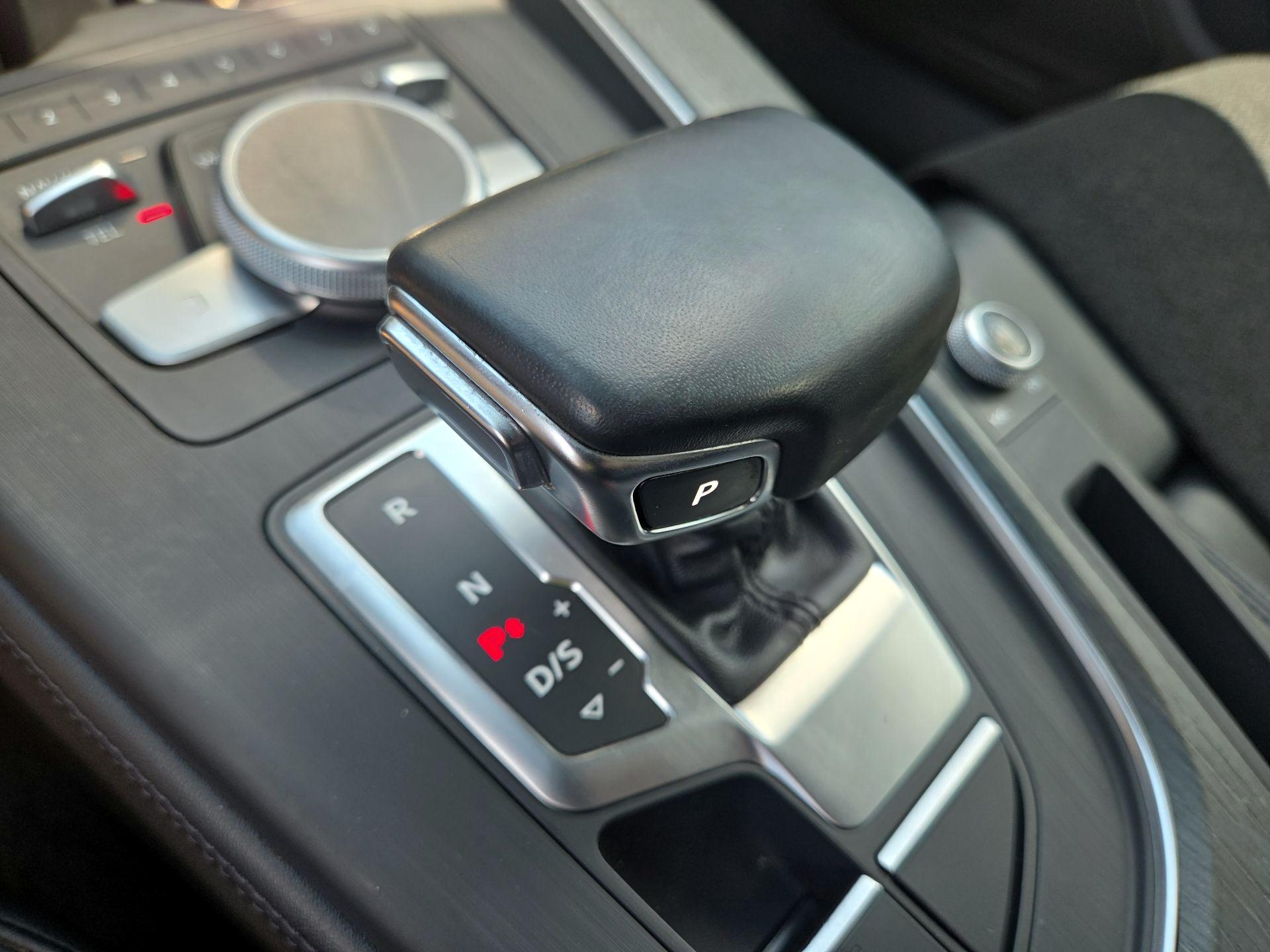 Thumbnail: 2019 Audi A4 - 17