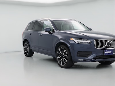 2022 Volvo XC90 T6 Momentum