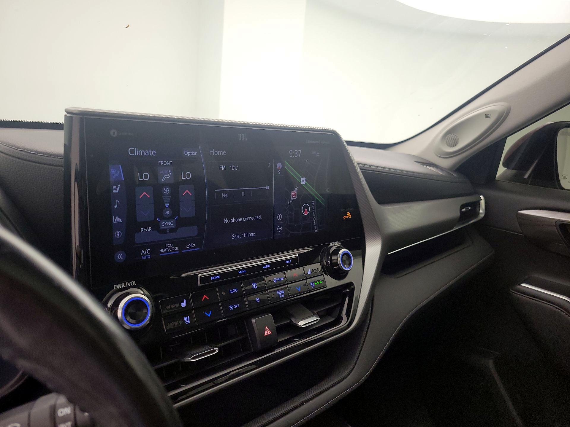 Thumbnail: 2020 Toyota Highlander - 17