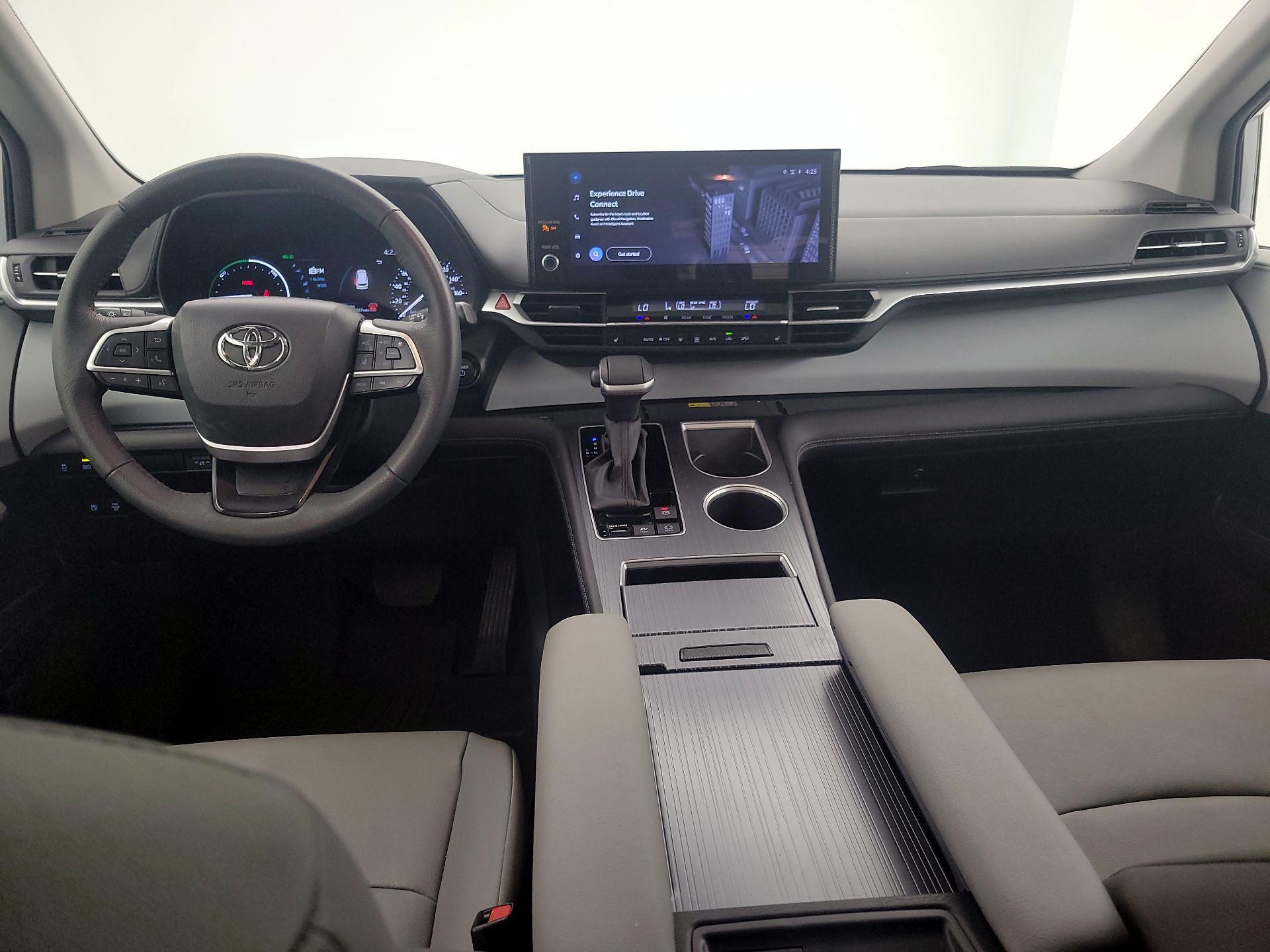 Thumbnail: 2025 Toyota Sienna - 9