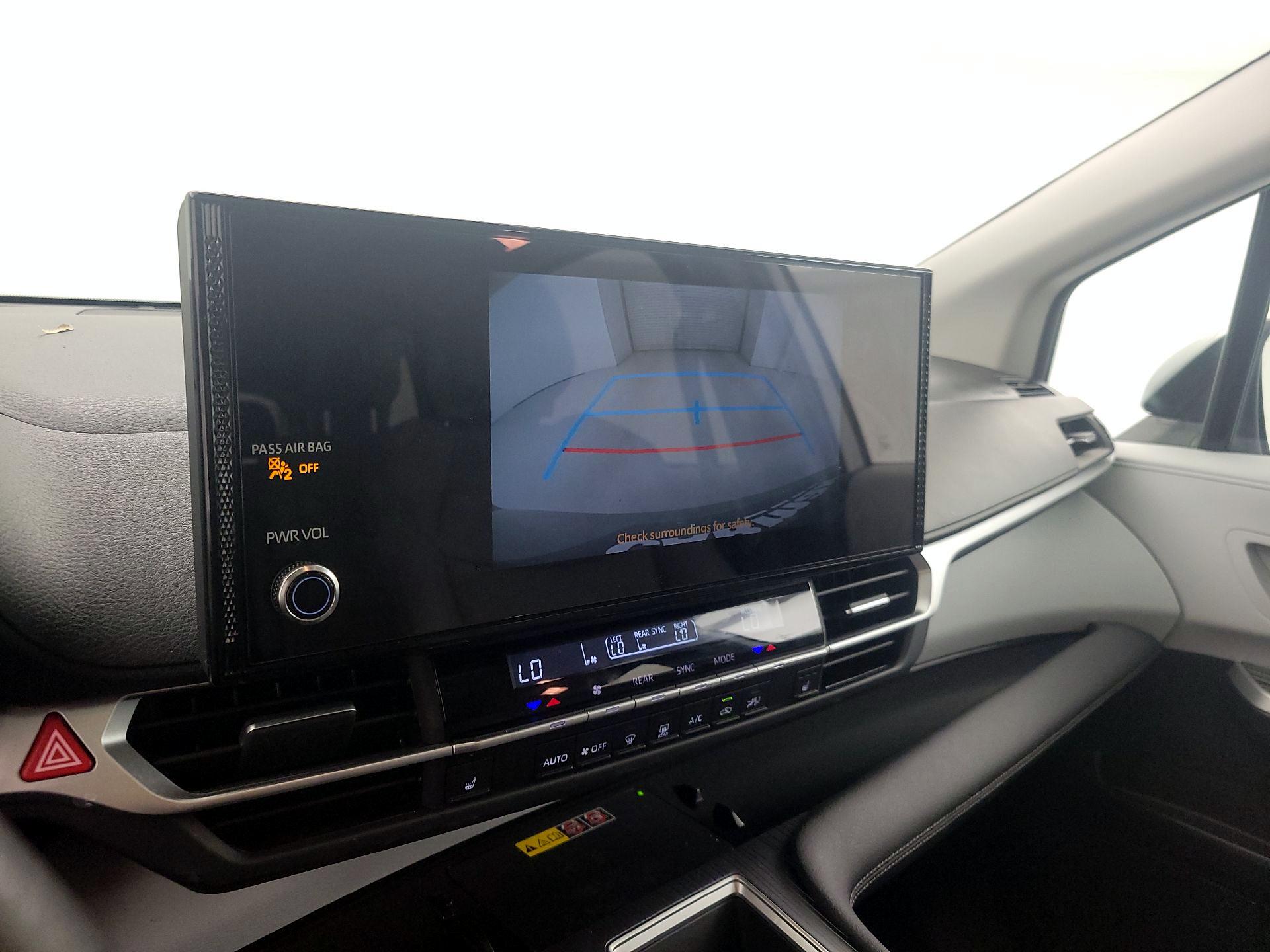 Thumbnail: 2025 Toyota Sienna - 14