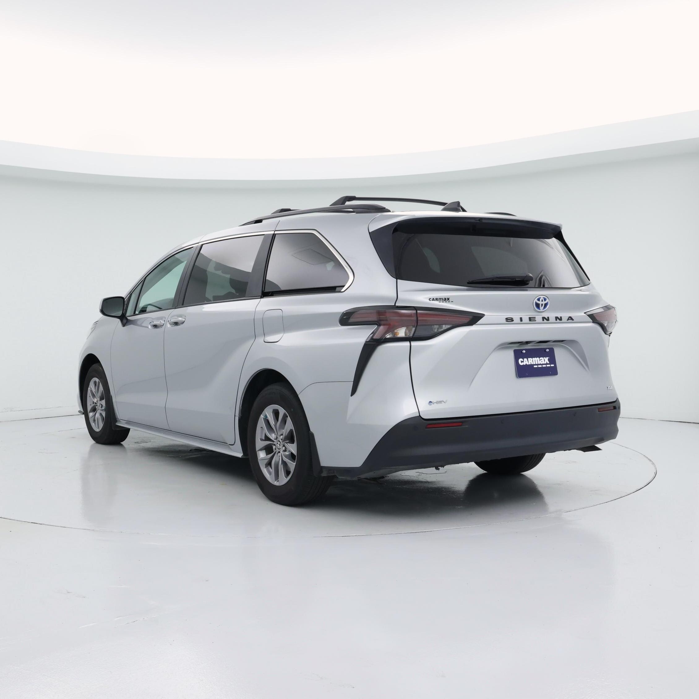 Thumbnail: 2025 Toyota Sienna - 2