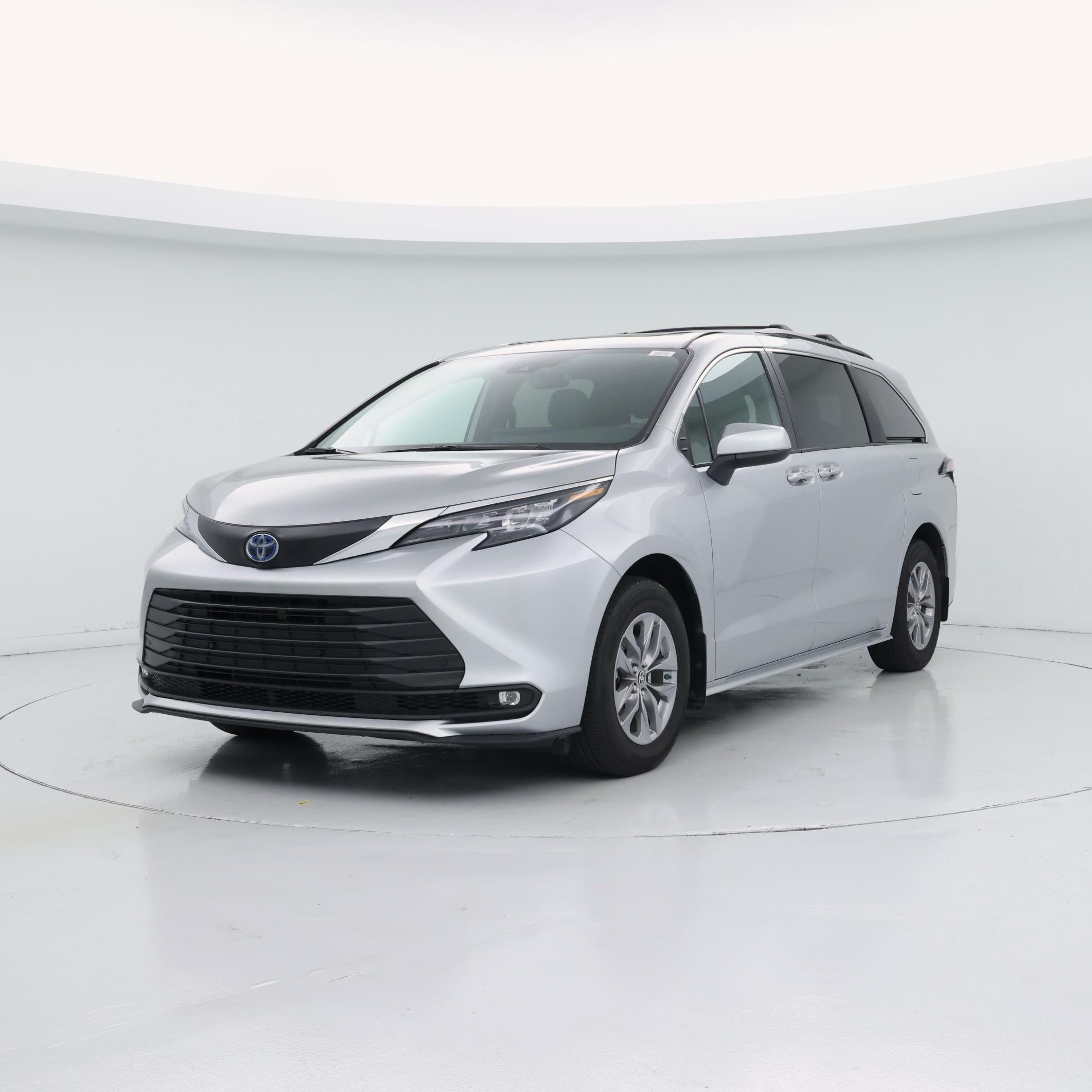Thumbnail: 2025 Toyota Sienna - 4