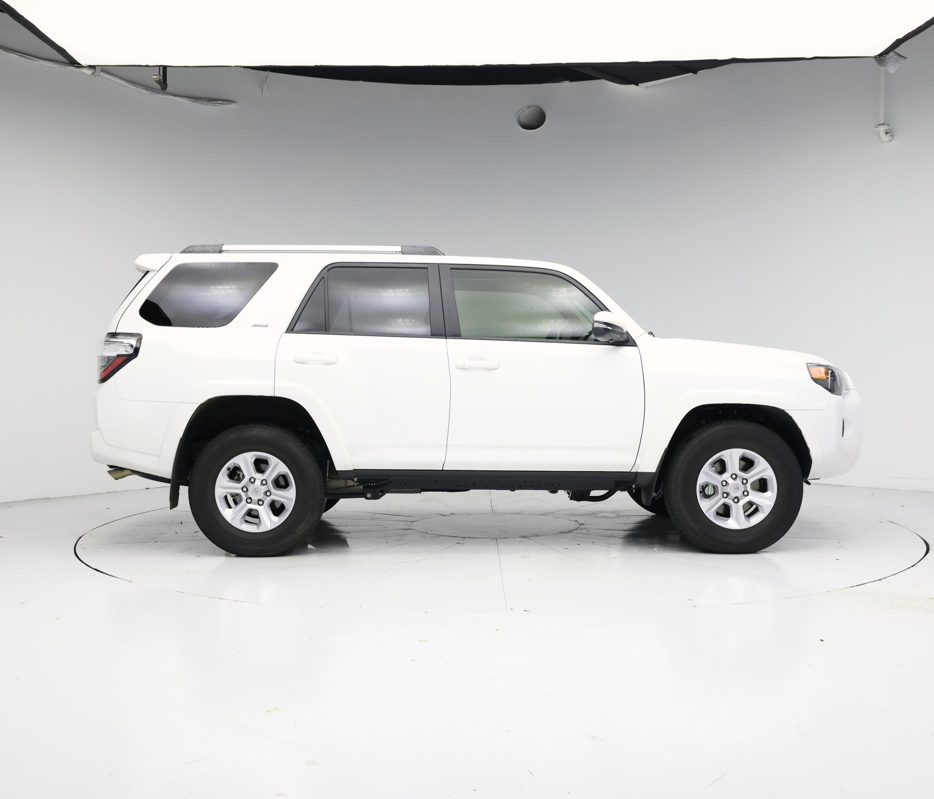 Thumbnail: 2024 Toyota 4Runner - 7