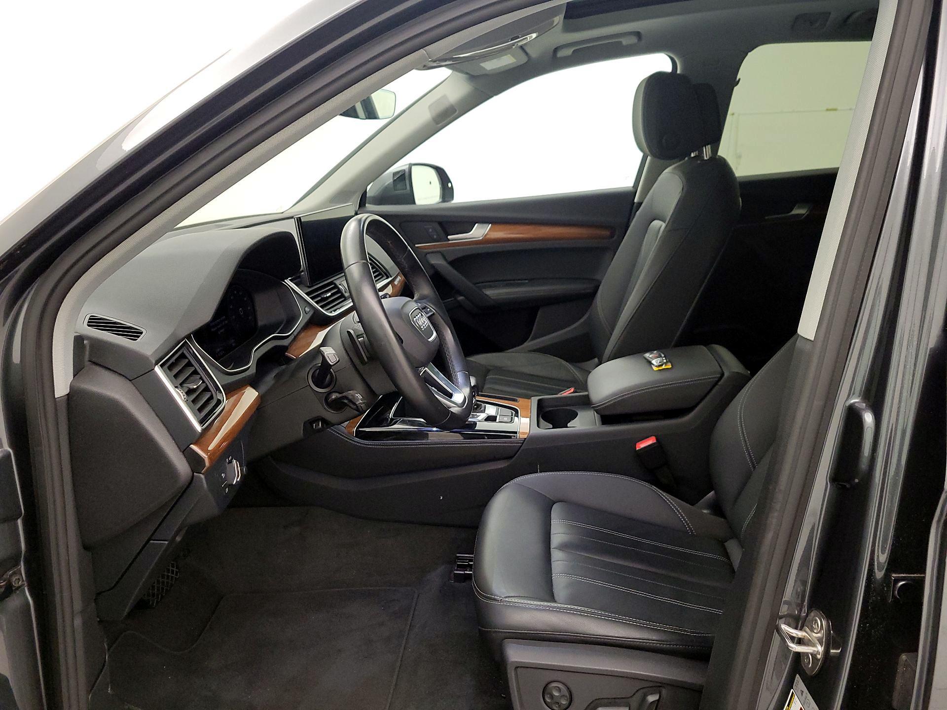 Thumbnail: 2023 Audi Q5 - 11