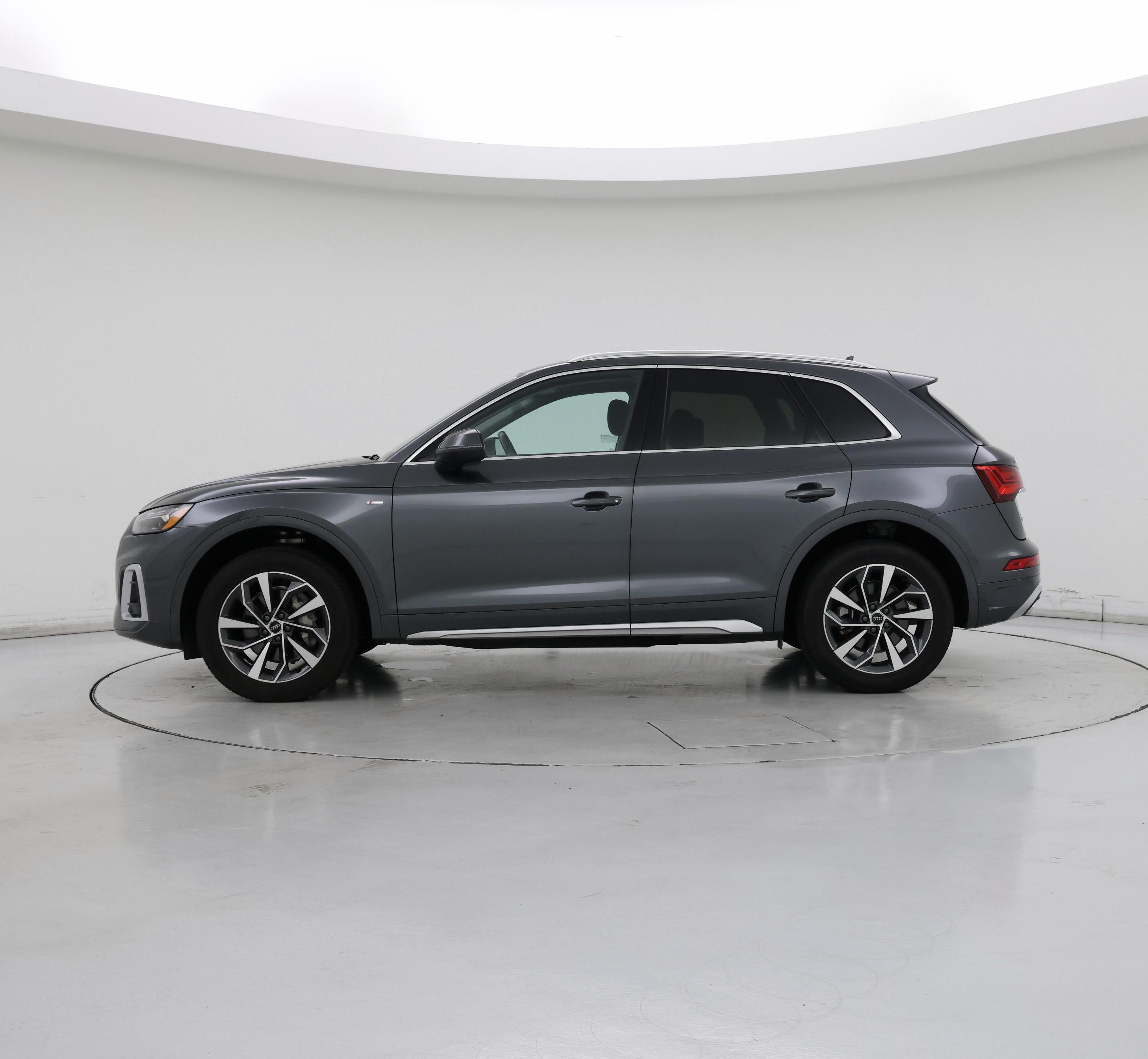 Thumbnail: 2023 Audi Q5 - 3